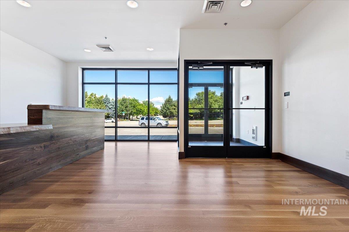 335 S Locust Grove Rd, Meridian, Idaho 83642-6276, 14 Rooms, Business/Commercial For Sale, Price $18,500,000, 98917460
