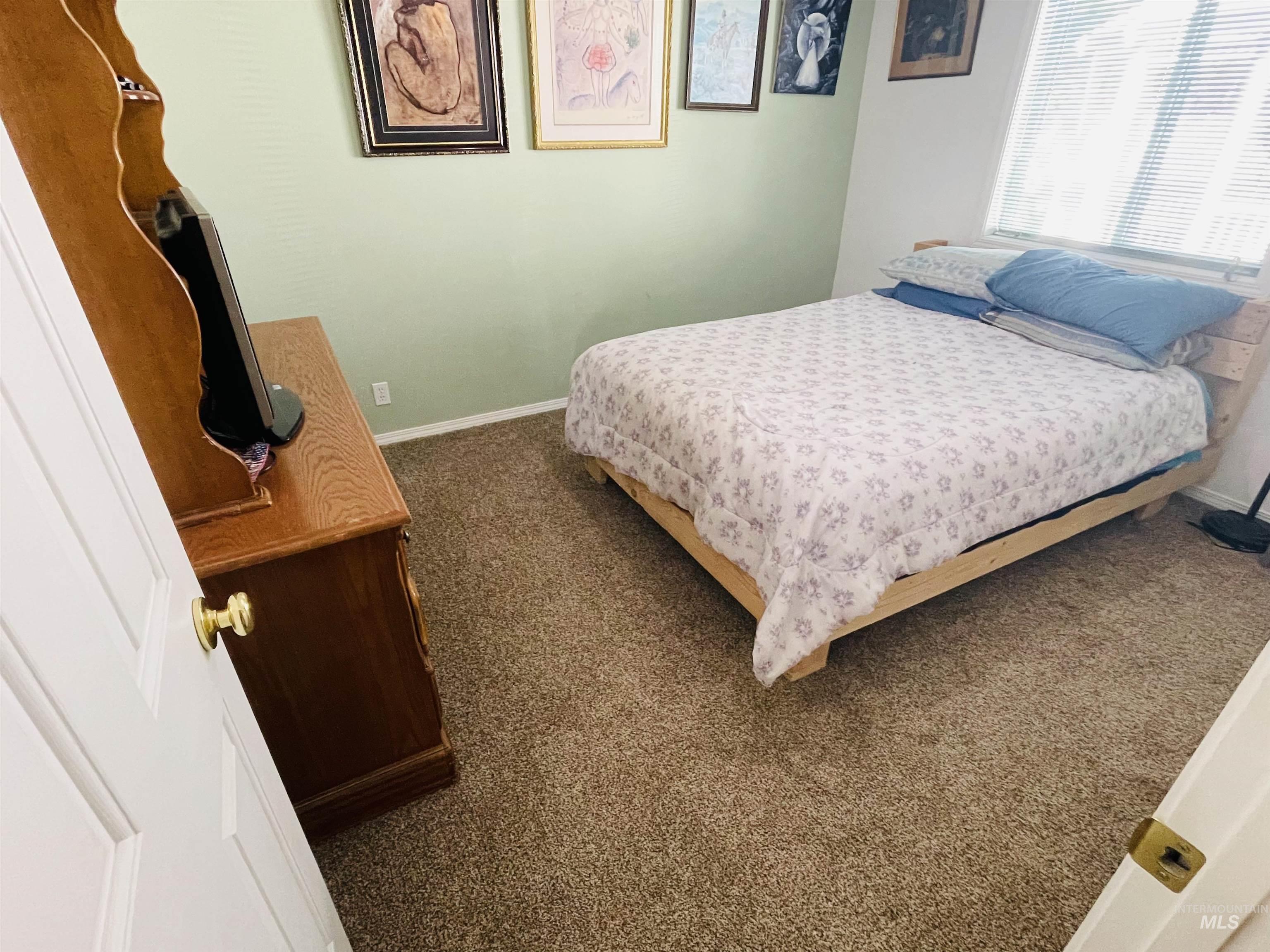 1293 Alameda Dr., Ontario, Oregon 97914, 3 Bedrooms, 2 Bathrooms, Residential For Sale, Price $449,000, 98917470