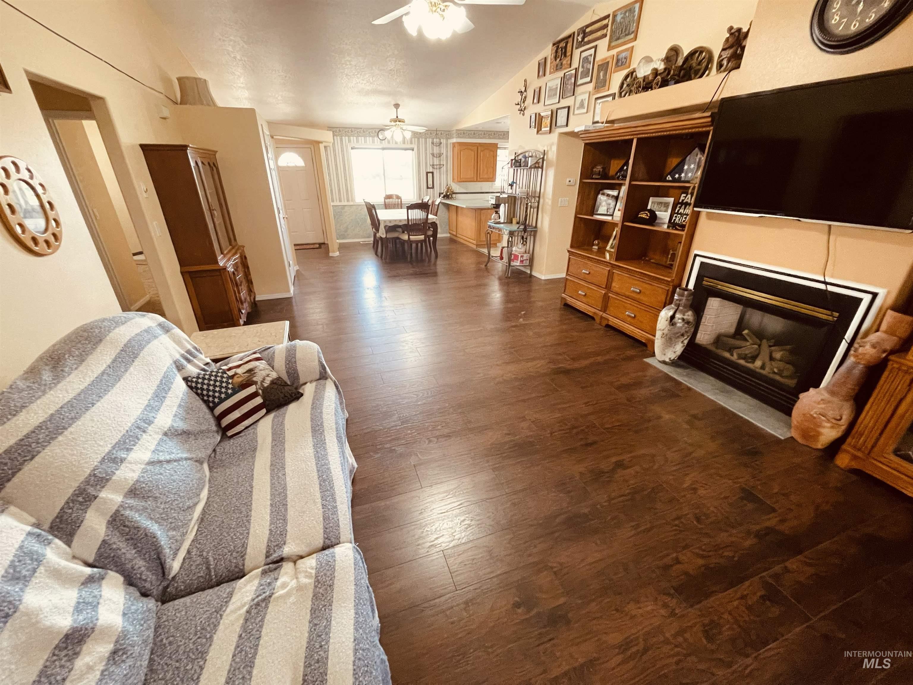 1293 Alameda Dr., Ontario, Oregon 97914, 3 Bedrooms, 2 Bathrooms, Residential For Sale, Price $449,000, 98917470