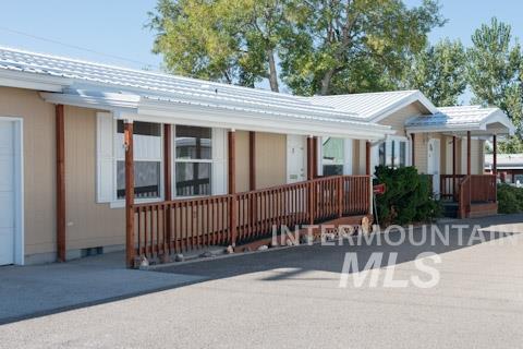 482 / 486 SE 1st Ave, Ontario, Oregon 97914, 3 Bedrooms, 7 Rooms, Business/Commercial For Sale, Price $399,000,MLS 98917553