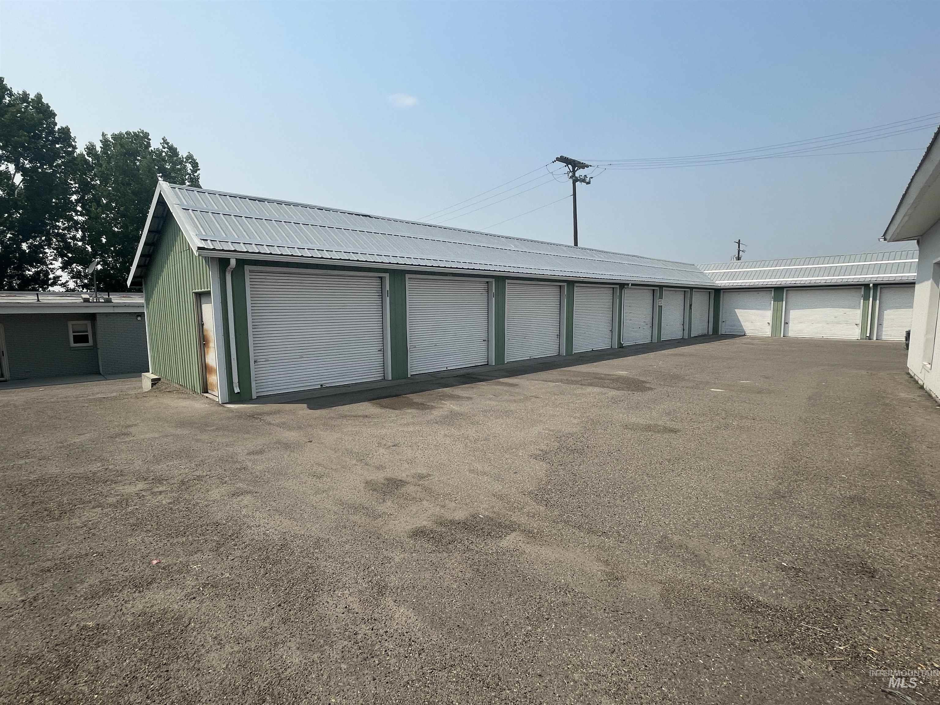 482 / 486 SE 1st Ave, Ontario, Oregon 97914, 3 Bedrooms, 7 Rooms, Business/Commercial For Sale, Price $399,000,MLS 98917553