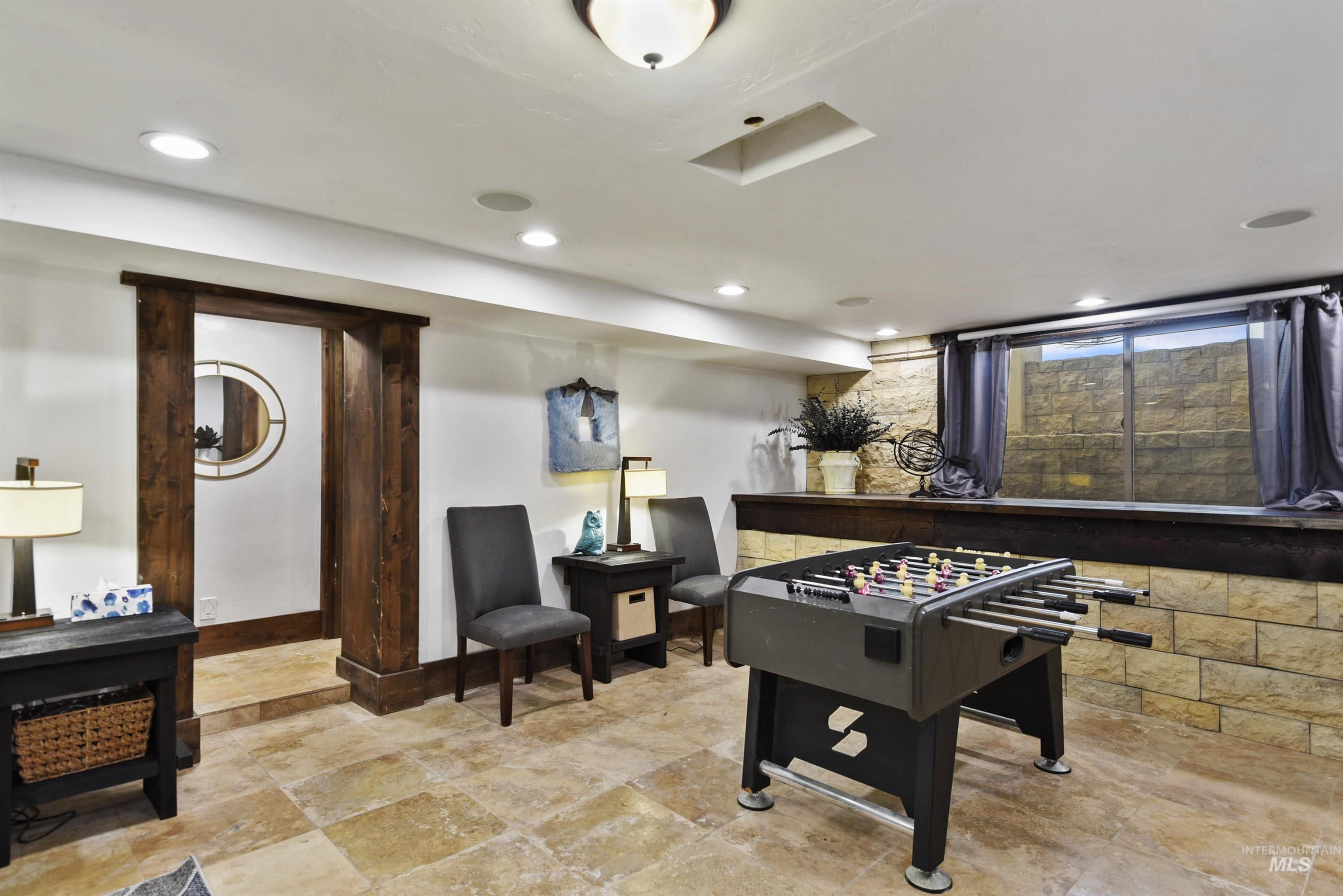 5601 E Victory Rd., Nampa, Idaho 83687, 4 Bedrooms, 2 Bathrooms, Residential For Sale, Price $3,900,000, 98918128