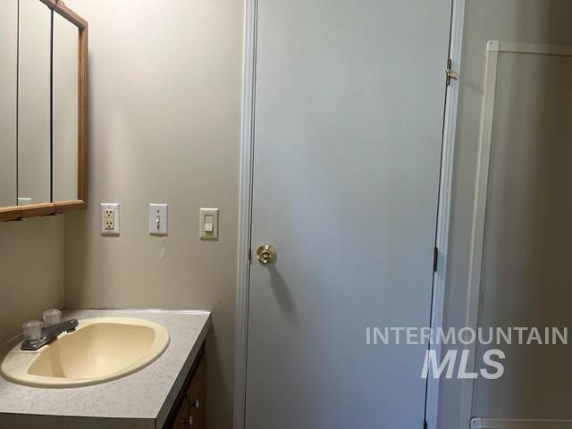 8213 Blue Ridge Lane, Boise, Idaho 83716, 2 Bedrooms, 2 Bathrooms, Residential For Sale, Price $100,000, 98918263