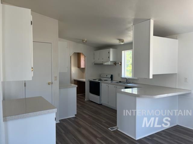 8213 Blue Ridge Lane, Boise, Idaho 83716, 2 Bedrooms, 2 Bathrooms, Residential For Sale, Price $100,000, 98918263