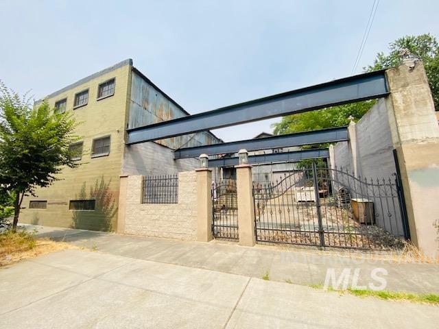 351 S 3rd Avenue, Walla Walla, Washington 99362, Business/Commercial For Sale, Price $574,900, 98918383