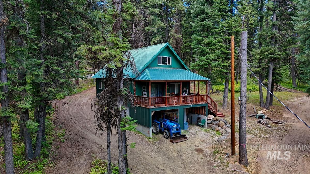 4 Ogburn Lane, Cascade, Idaho 83611, 1 Bedroom, 1 Bathroom, Residential For Sale, Price $419,000, 98918445