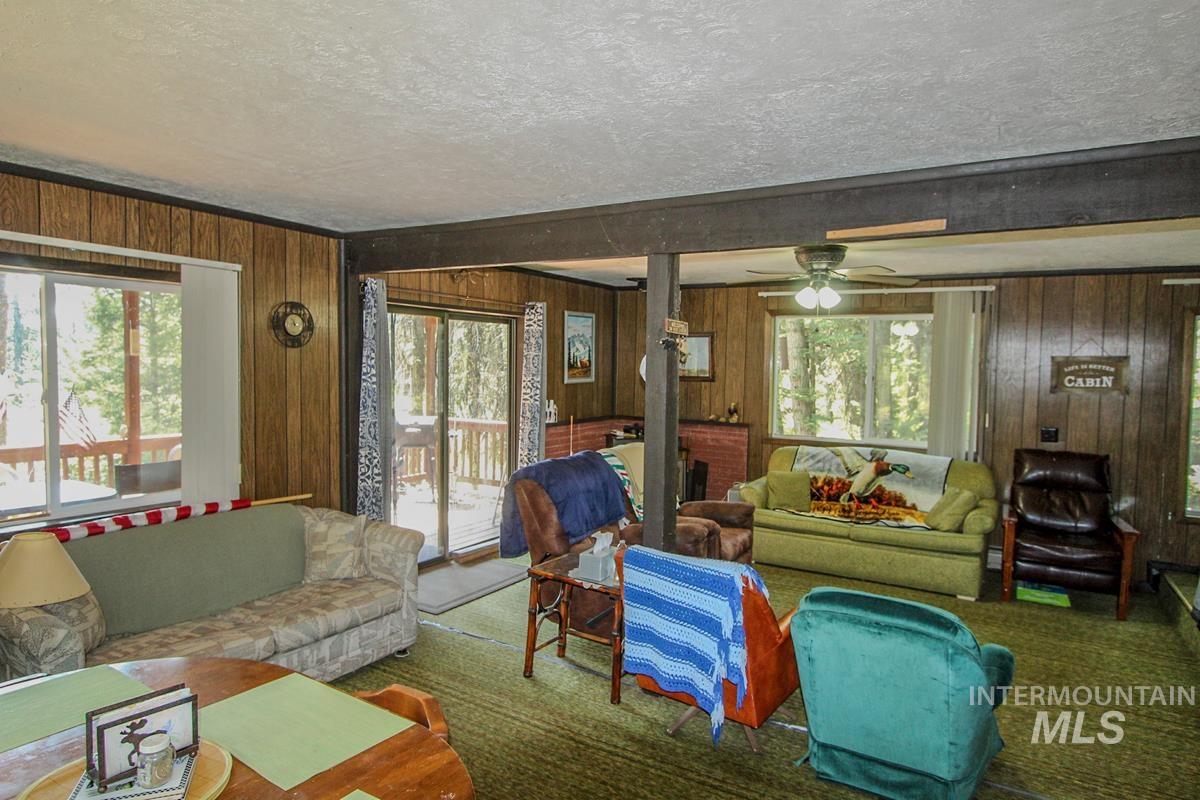 4 Ogburn Lane, Cascade, Idaho 83611, 1 Bedroom, 1 Bathroom, Residential For Sale, Price $419,000, 98918445