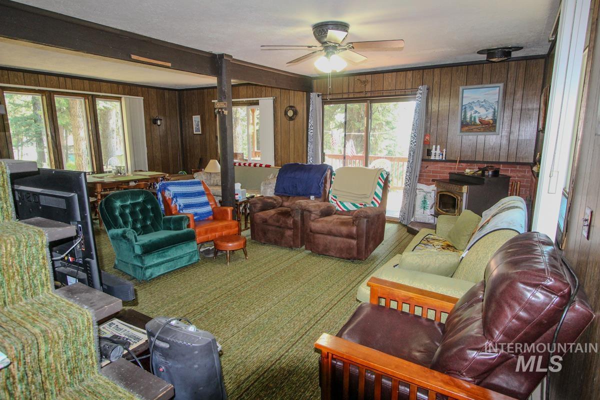 4 Ogburn Lane, Cascade, Idaho 83611, 1 Bedroom, 1 Bathroom, Residential For Sale, Price $419,000, 98918445