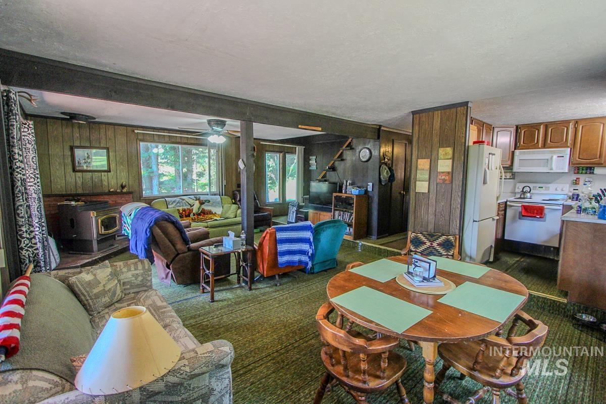 4 Ogburn Lane, Cascade, Idaho 83611, 1 Bedroom, 1 Bathroom, Residential For Sale, Price $419,000, 98918445