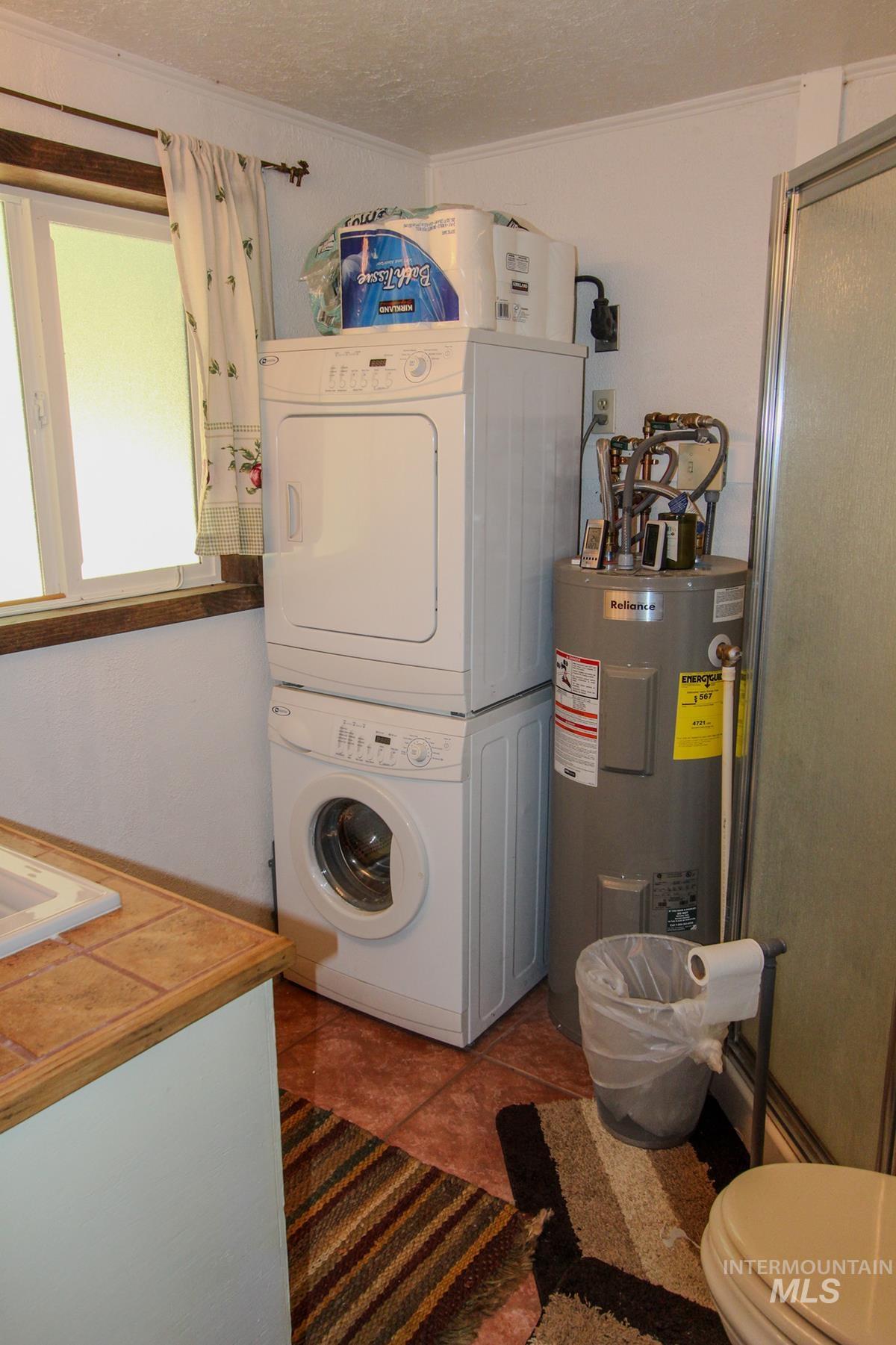 4 Ogburn Lane, Cascade, Idaho 83611, 1 Bedroom, 1 Bathroom, Residential For Sale, Price $419,000, 98918445