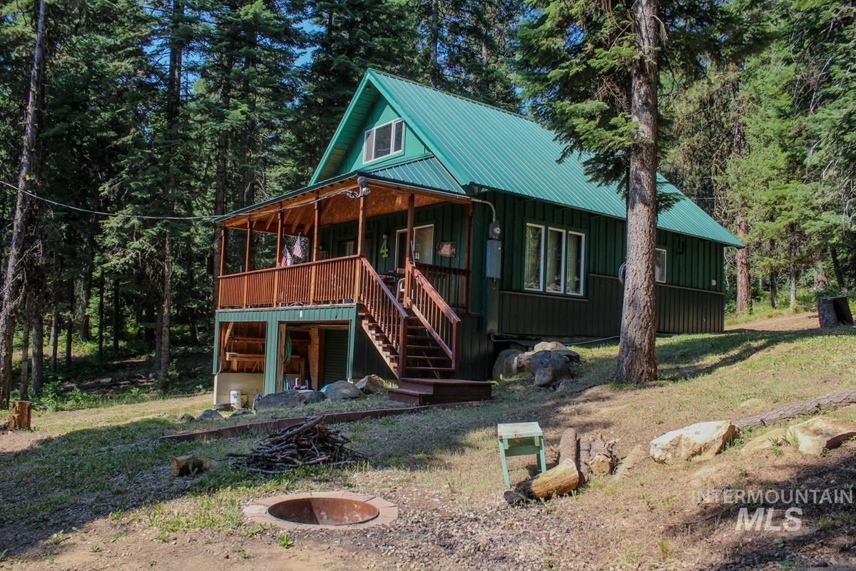 4 Ogburn Lane, Cascade, Idaho 83611, 1 Bedroom, 1 Bathroom, Residential For Sale, Price $419,000, 98918445