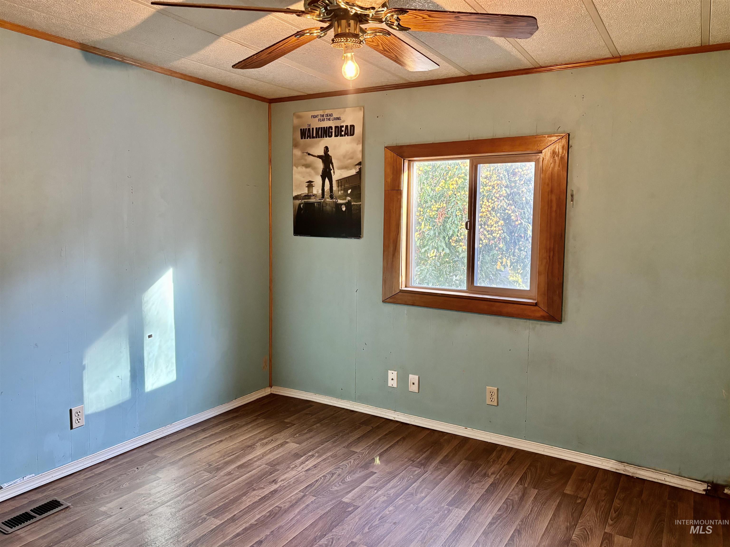 411 N Almon, Moscow, Idaho 83843, 3 Bedrooms, 2 Bathrooms, Residential For Sale, Price $30,000, 98919012