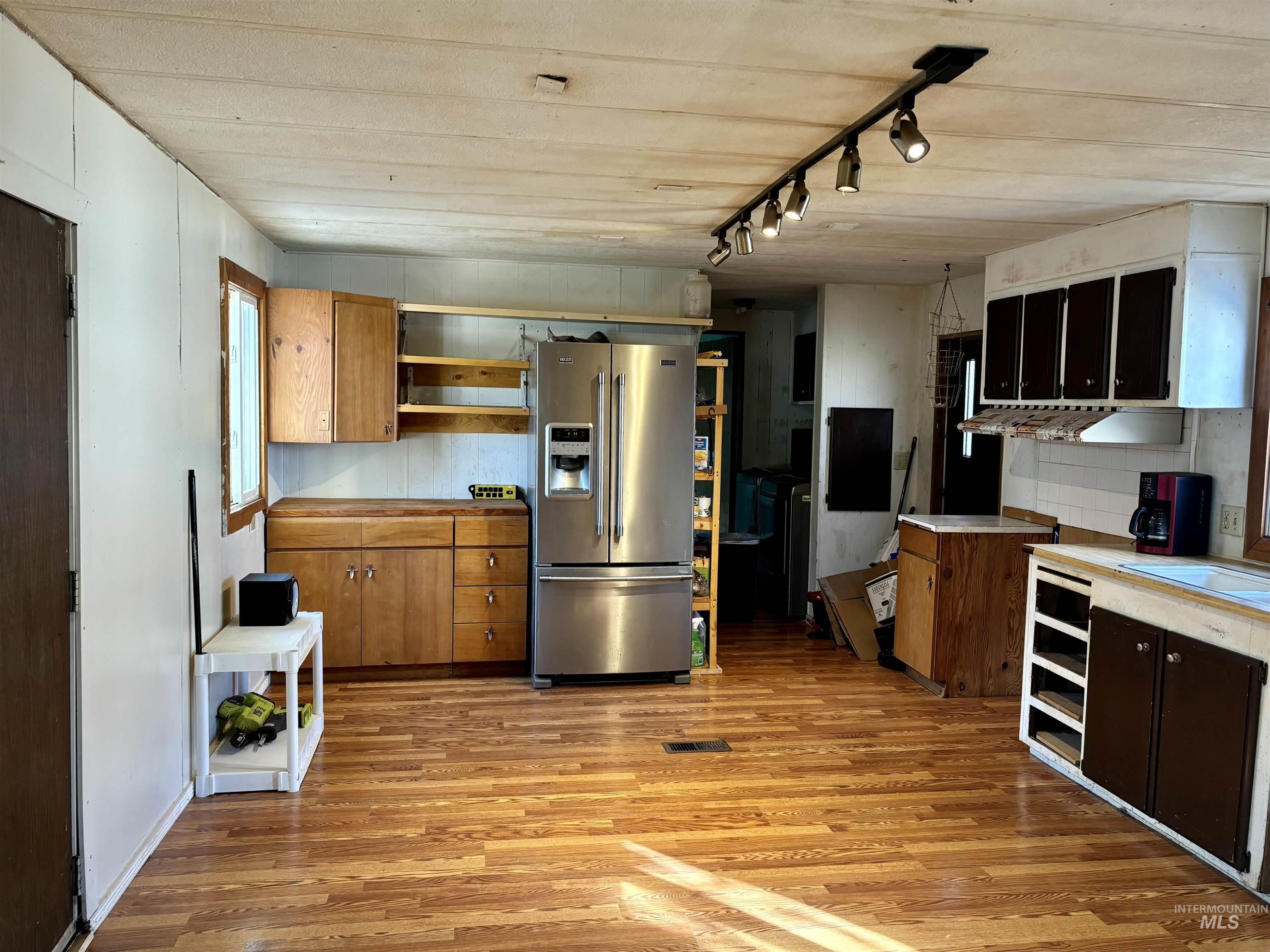 411 N Almon, Moscow, Idaho 83843, 3 Bedrooms, 2 Bathrooms, Residential For Sale, Price $30,000, 98919012
