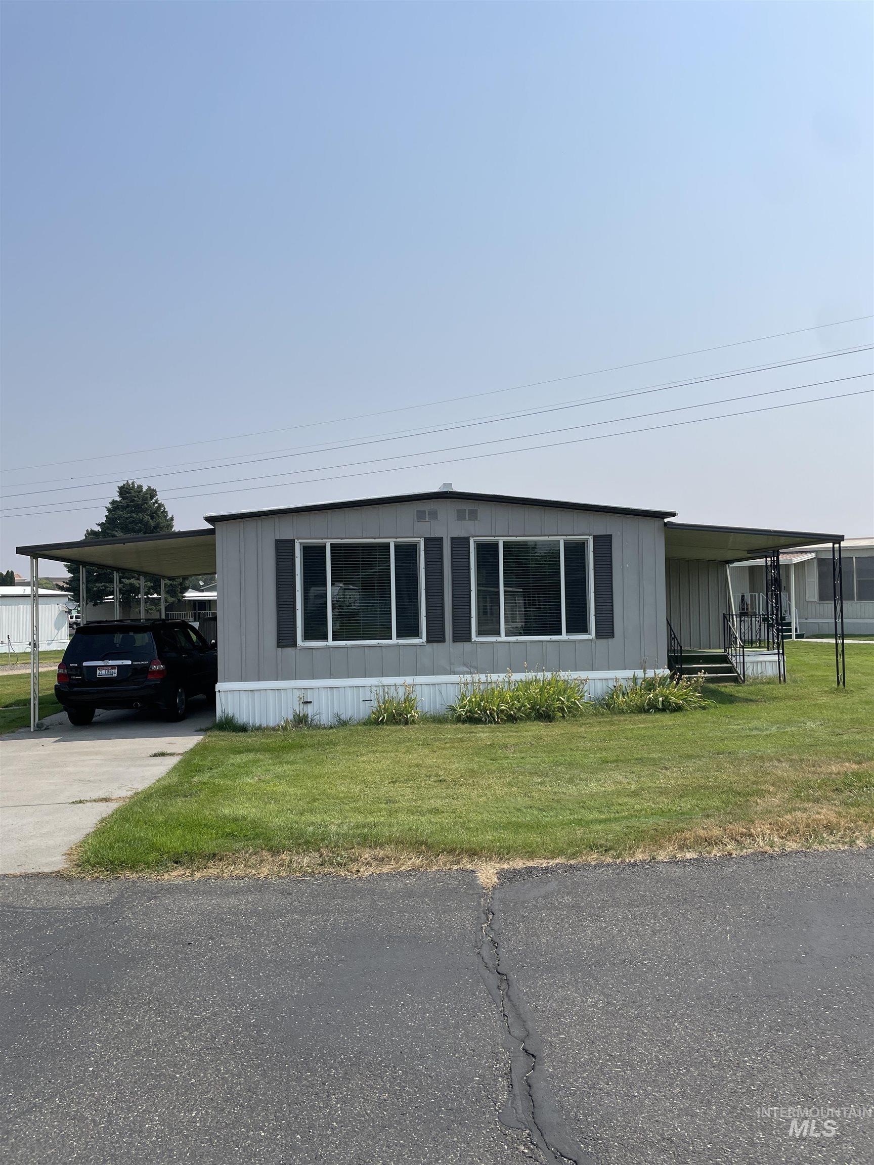 450 Pole Line Rd Spc 61, Twin Falls, Idaho 83301, 2 Bedrooms, 1.5 Bathrooms, Residential For Sale, Price $44,900, 98919253