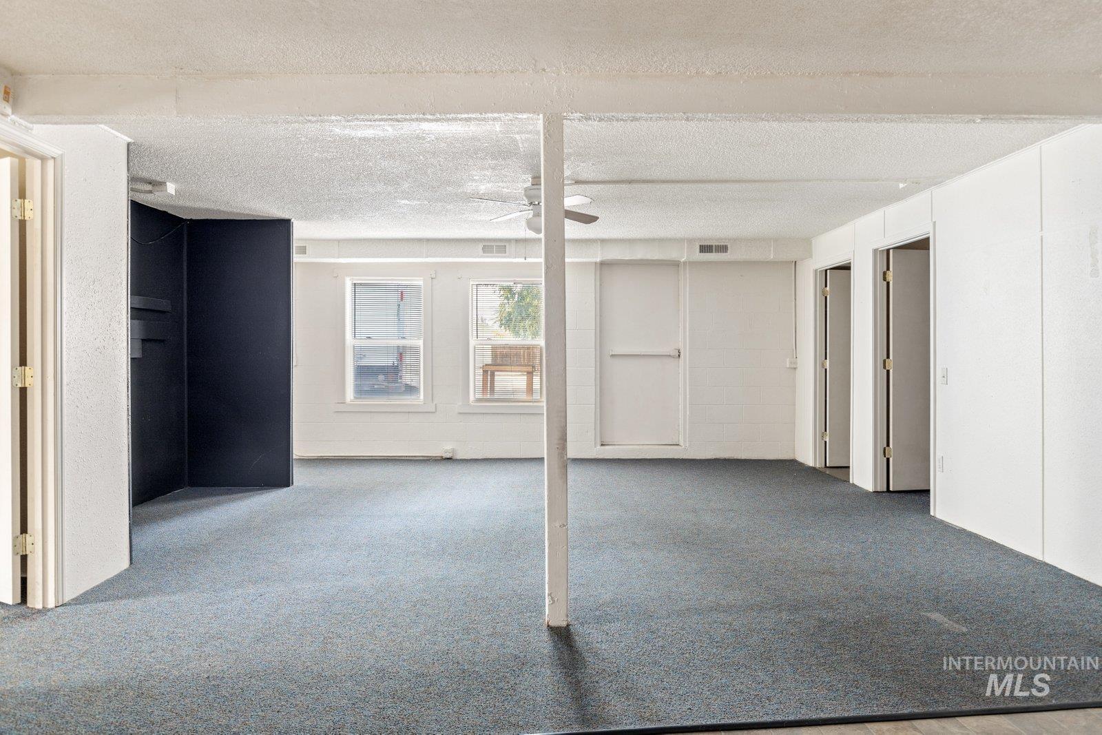 410 N Kimball Ave, Caldwell, Idaho 83605, 3 Bedrooms, Business/Commercial For Sale, Price $599,000,MLS 98919286