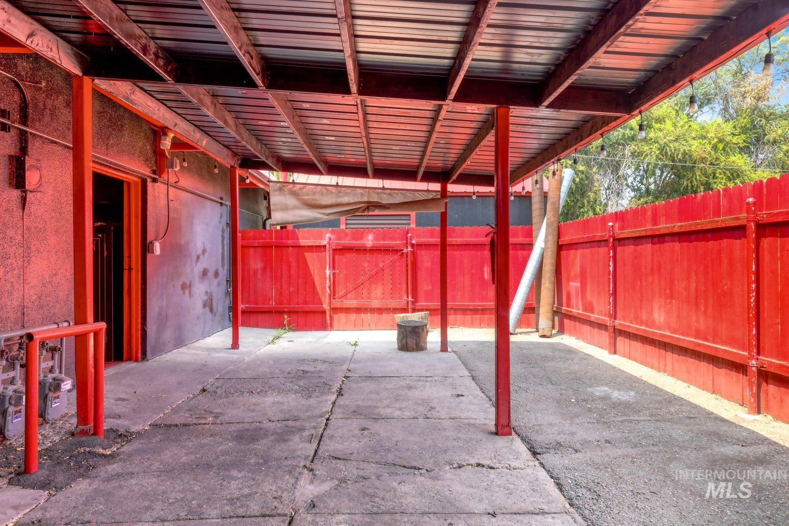 410 N Kimball Ave, Caldwell, Idaho 83605, 3 Bedrooms, Business/Commercial For Sale, Price $599,000,MLS 98919286