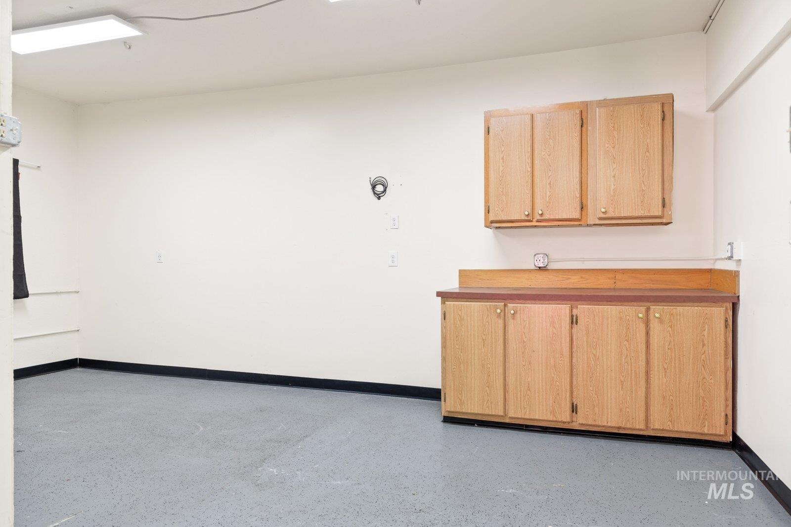 410 N Kimball Ave, Caldwell, Idaho 83605, 3 Bedrooms, Business/Commercial For Sale, Price $599,000,MLS 98919286