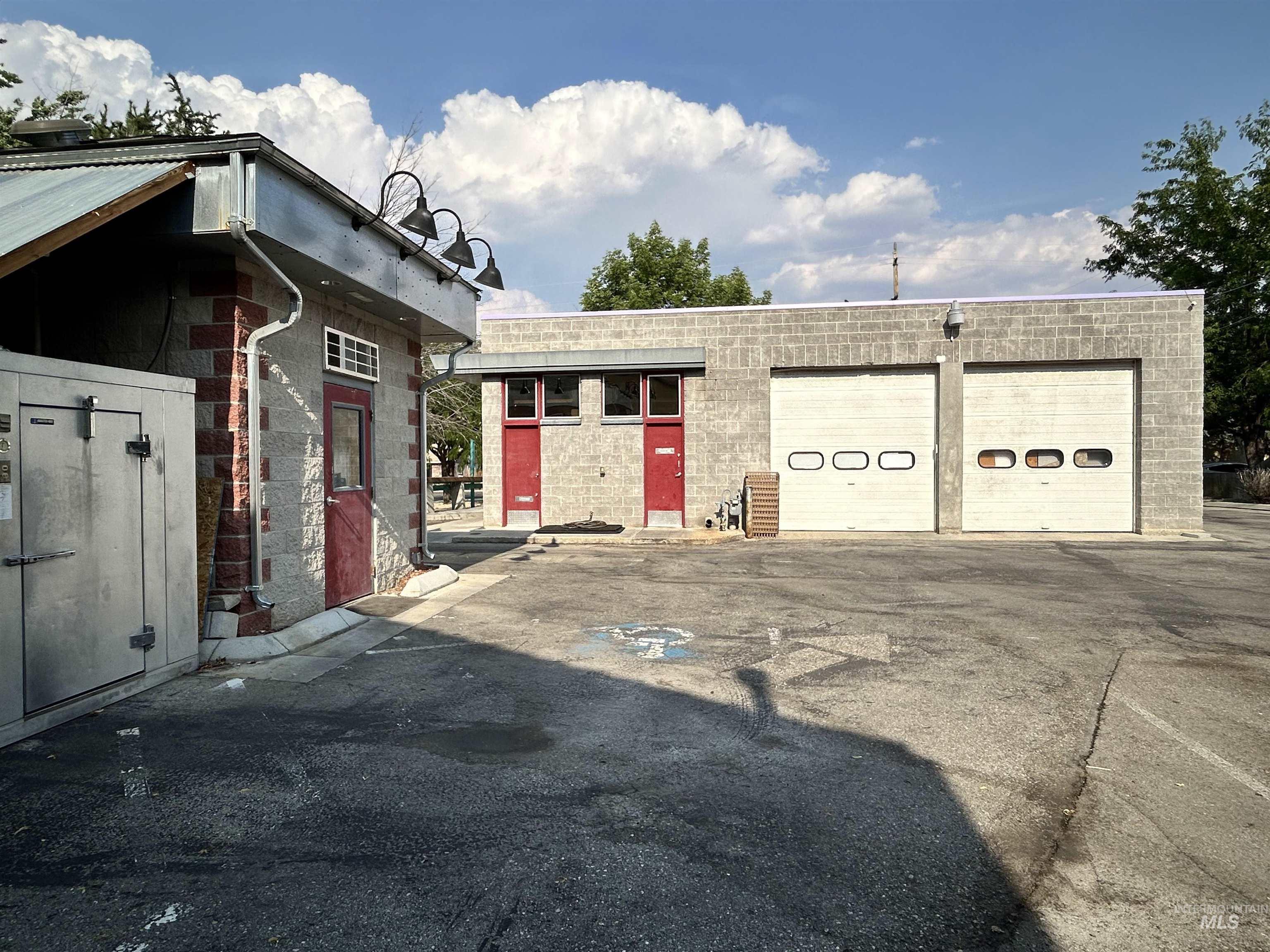 217 S Roosevelt, Boise, Idaho 83705, Business/Commercial For Sale, Price $550,000,MLS 98919496