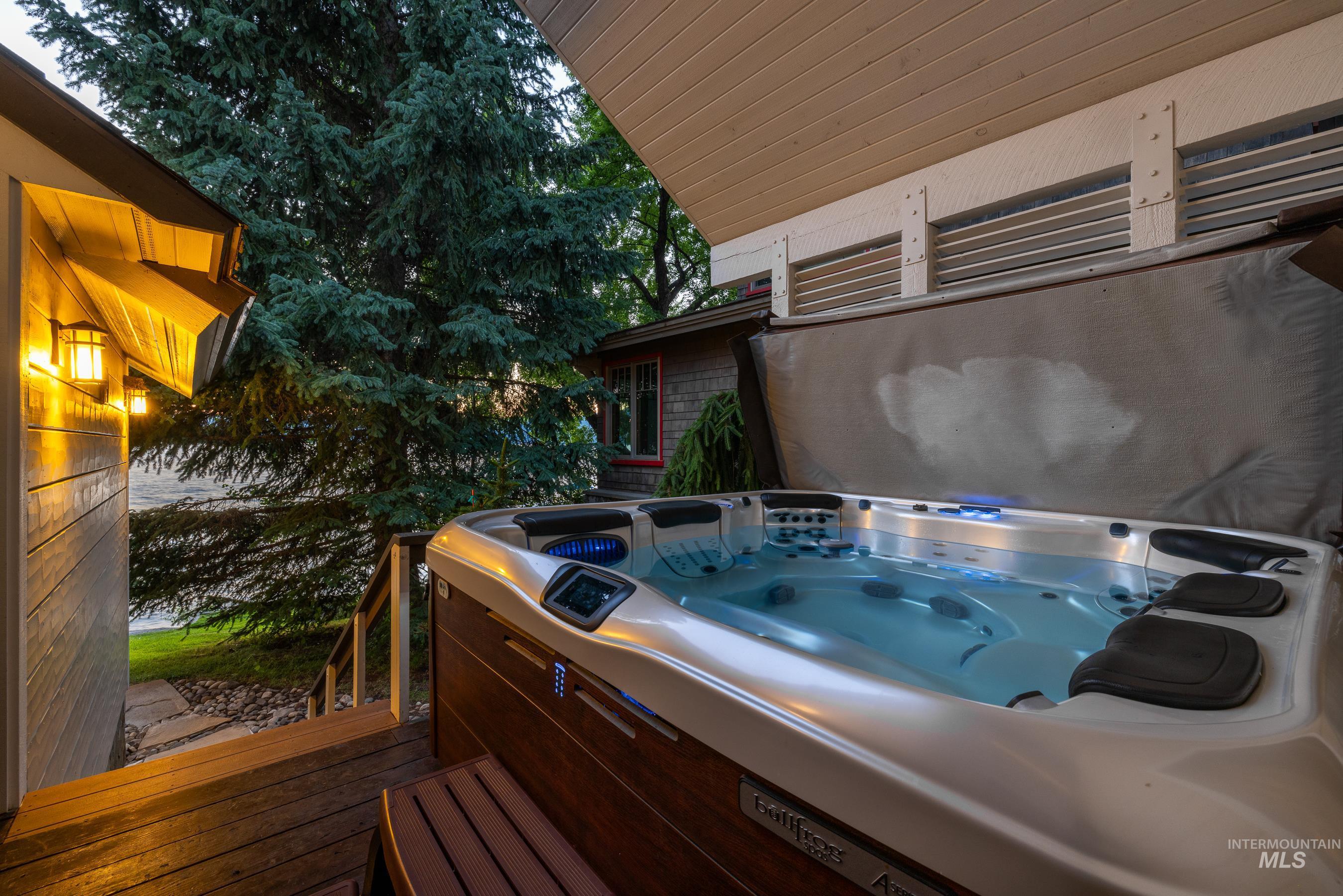 1624 E Lake, McCall, Idaho 83638, 4 Bedrooms, 4 Bathrooms, Residential For Sale, Price $6,400,000, 98919669