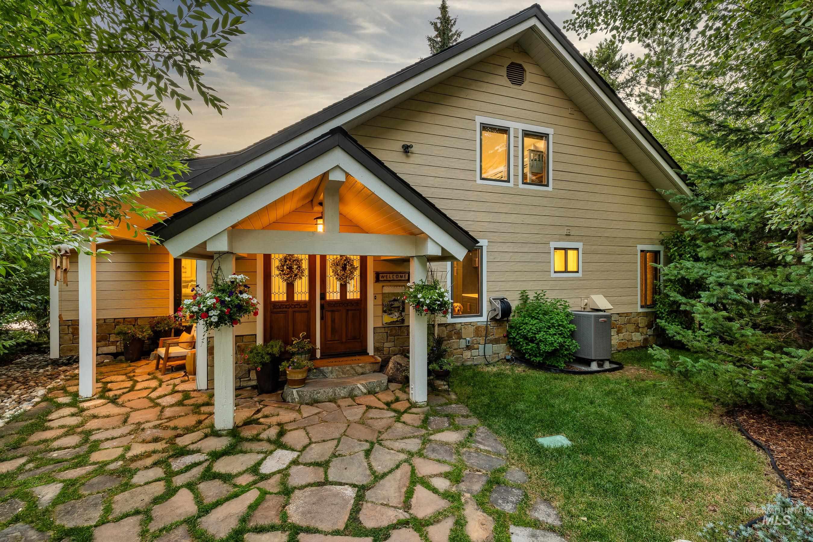 1624 E Lake, McCall, Idaho 83638, 4 Bedrooms, 4 Bathrooms, Residential For Sale, Price $6,400,000, 98919669