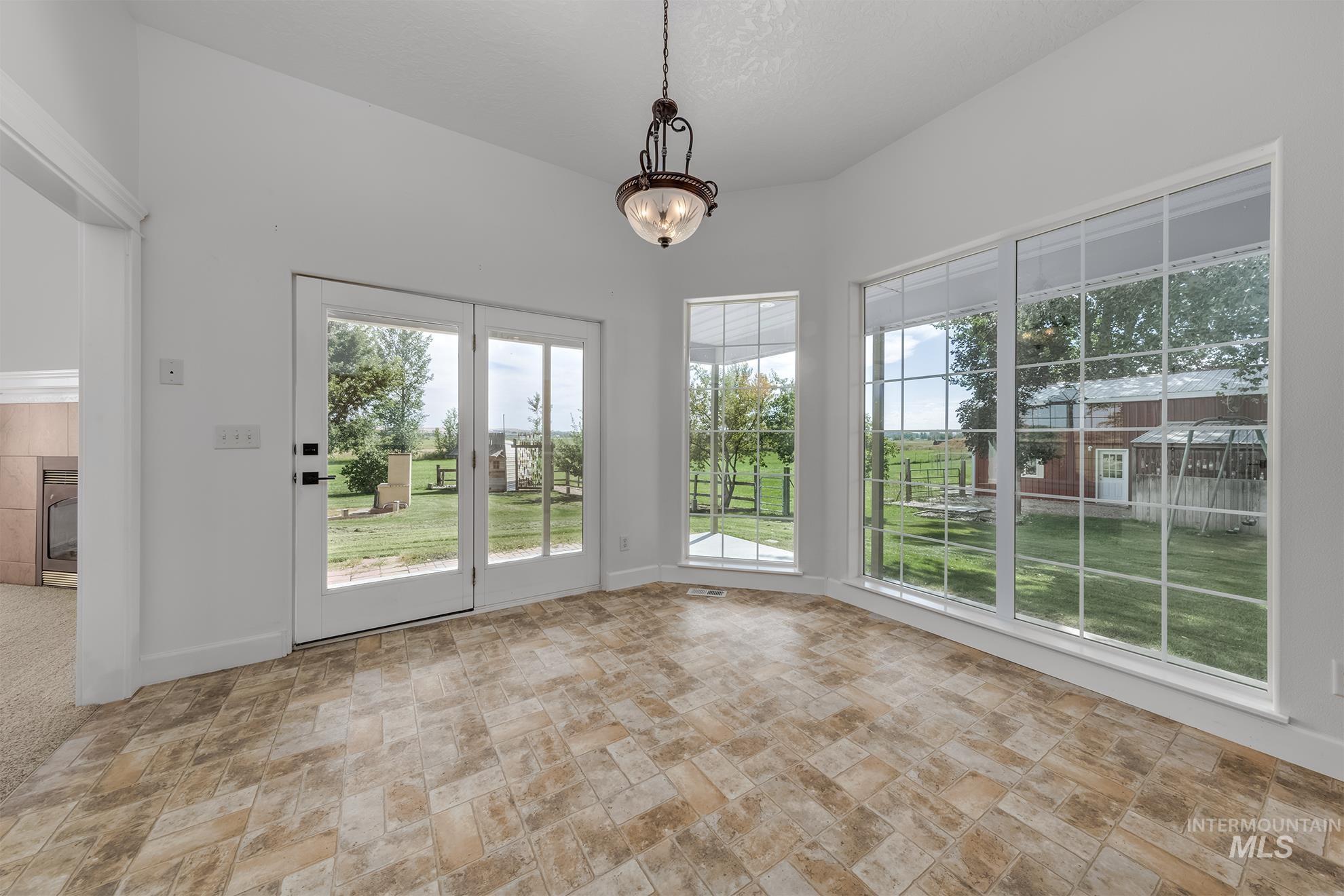 6891 Dallas Road, New Plymouth, Idaho 83655, 3 Bedrooms, 2 Bathrooms, Farm & Ranch For Sale, Price $899,900, 98919778