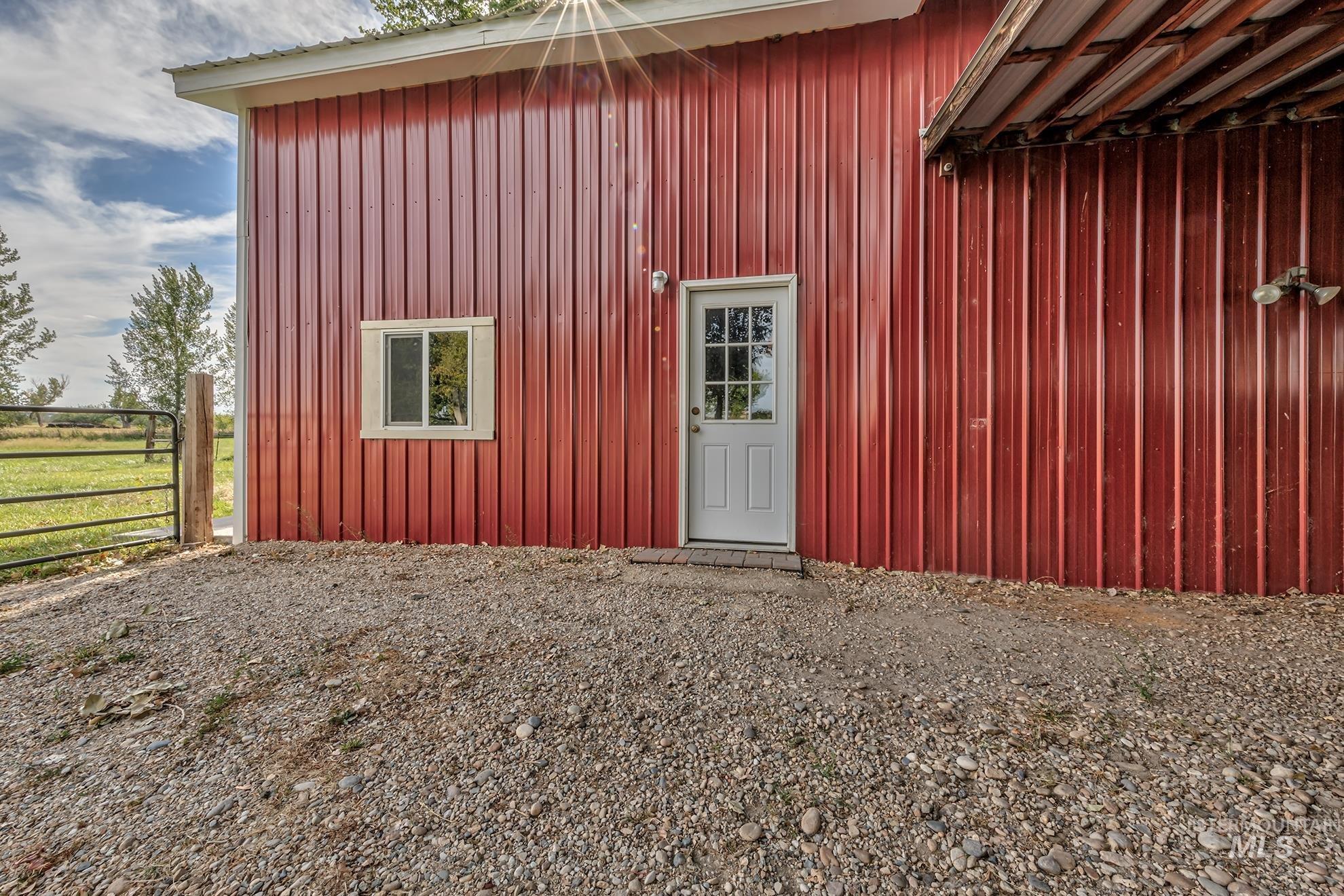 6891 Dallas Road, New Plymouth, Idaho 83655, 3 Bedrooms, 2 Bathrooms, Farm & Ranch For Sale, Price $899,900, 98919778