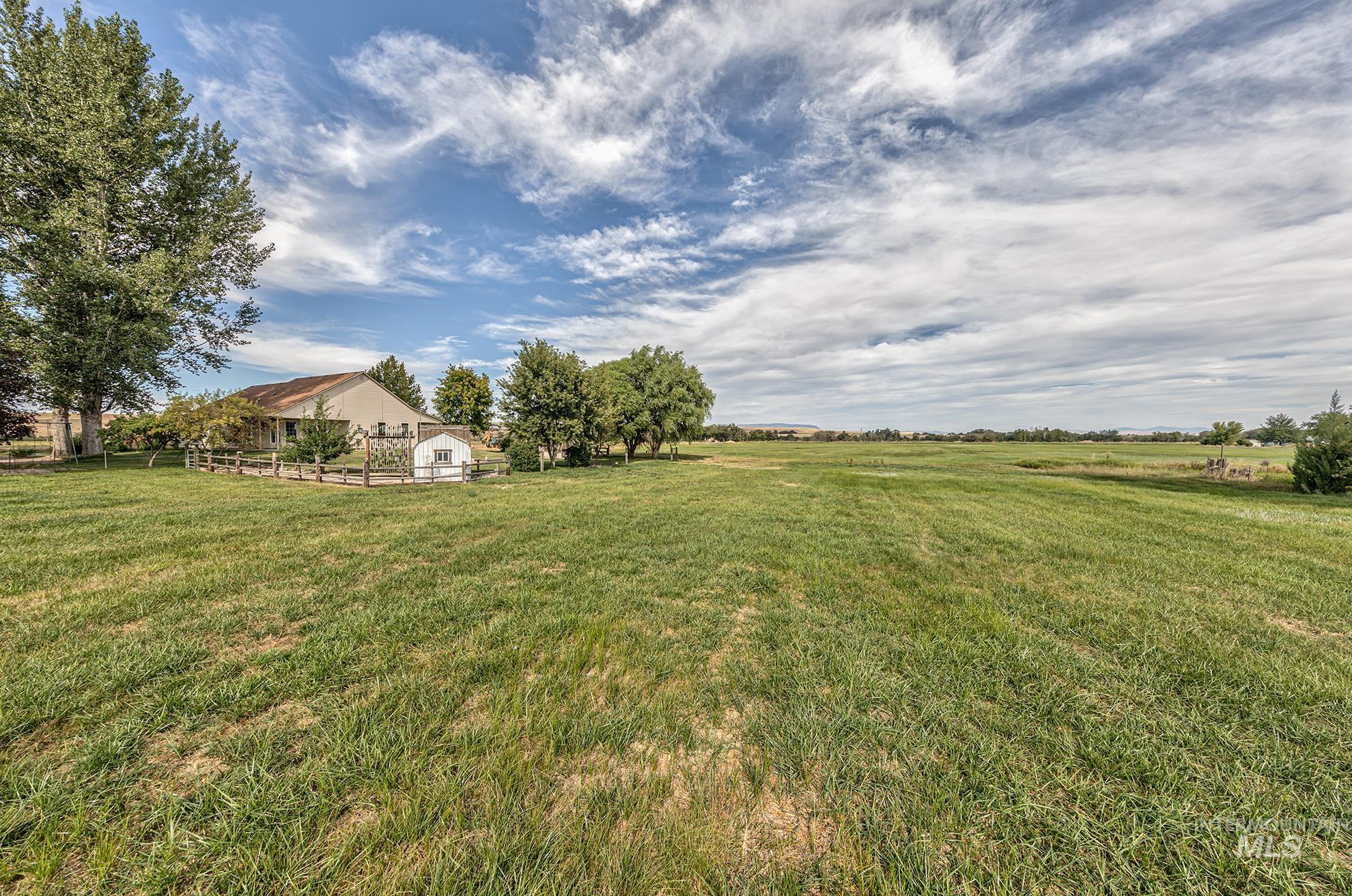 6891 Dallas Road, New Plymouth, Idaho 83655, 3 Bedrooms, 2 Bathrooms, Farm & Ranch For Sale, Price $899,900, 98919778
