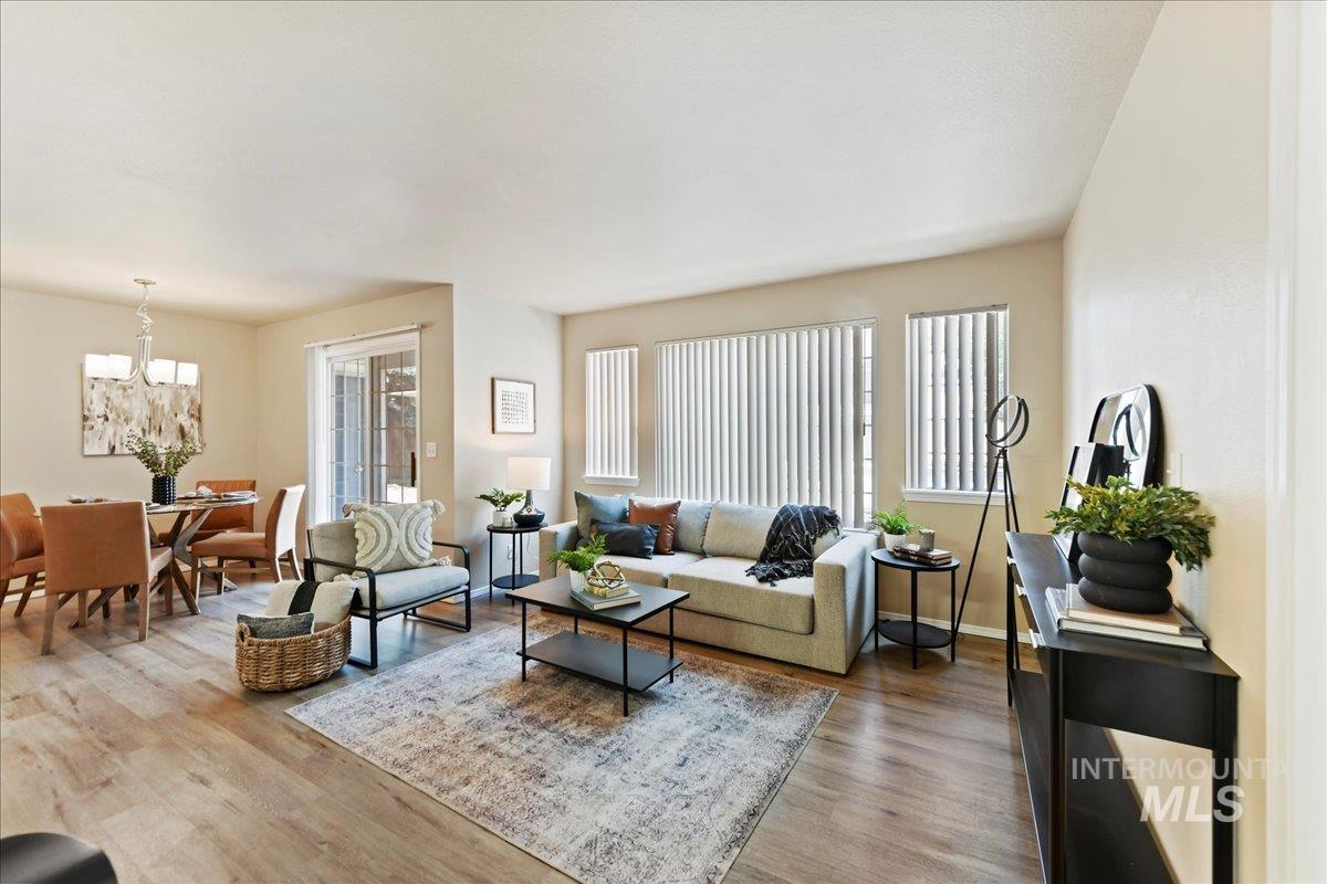 2285 S Challenger Ln 102, Boise, Idaho 83705, 2 Bedrooms, 2 Bathrooms, Residential Income For Sale, Price $299,000, 98919843