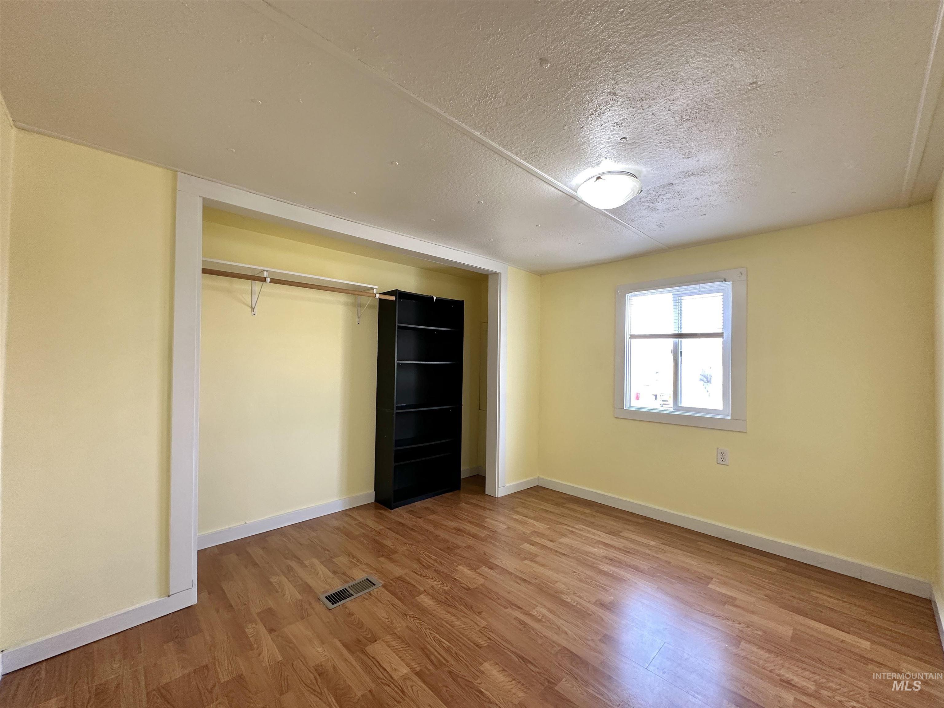 913 Palouse River Dr. #25, Moscow, Idaho 83843, 3 Bedrooms, 1 Bathroom, Residential For Sale, Price $36,000, 98919878