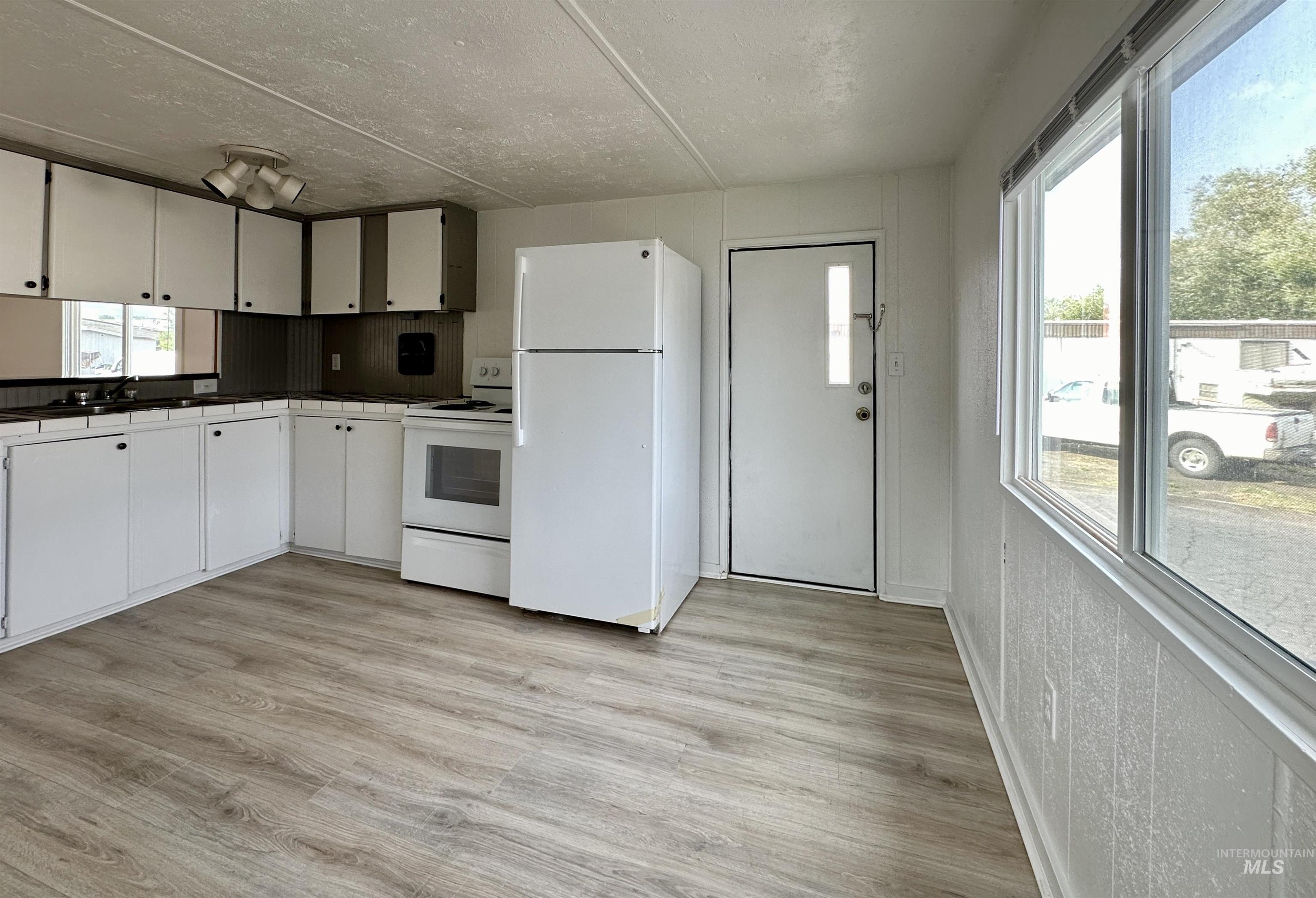 913 Palouse River Dr. #25, Moscow, Idaho 83843, 3 Bedrooms, 1 Bathroom, Residential For Sale, Price $36,000, 98919878