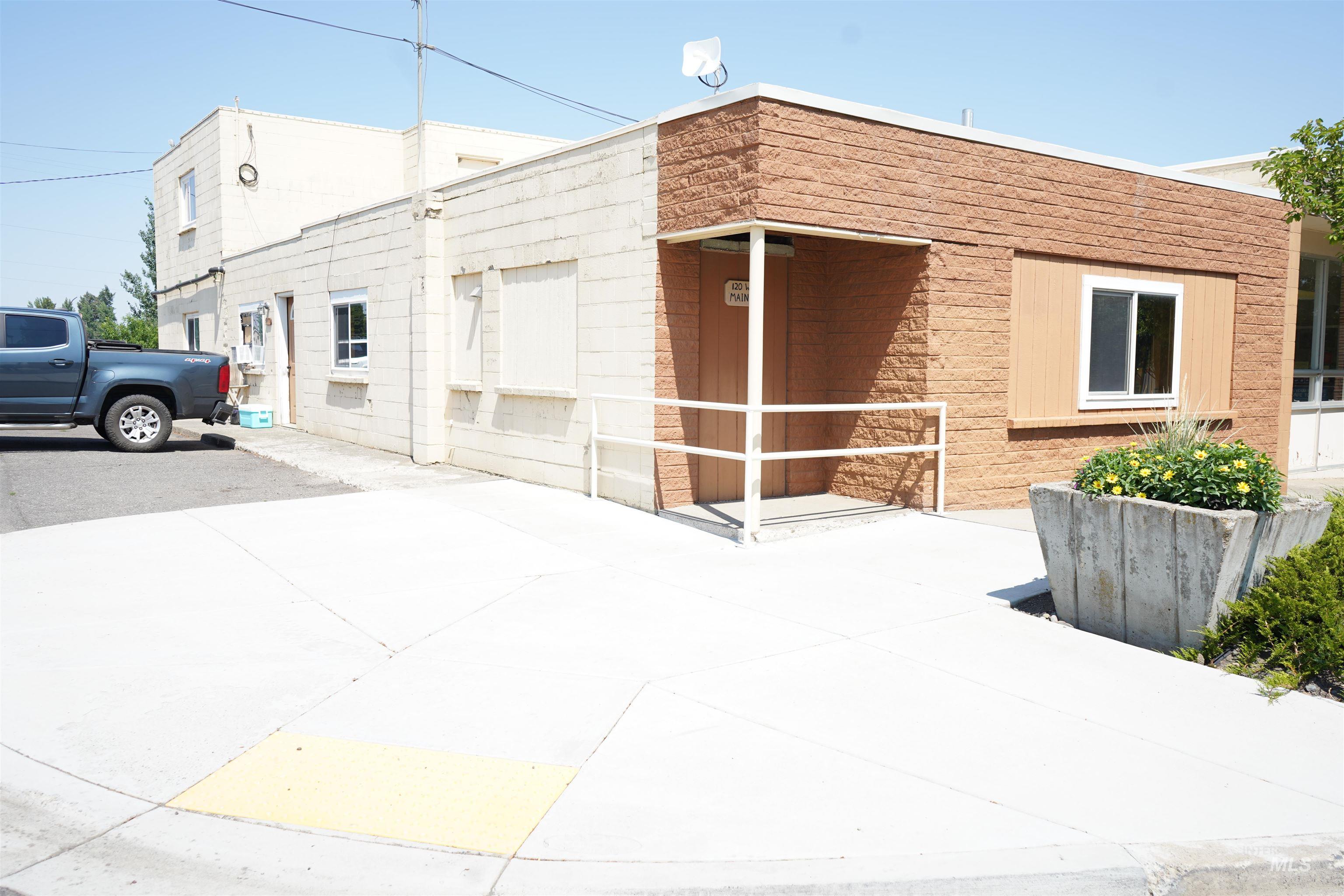 120 W Main Street, Craigmont, Idaho 83523, 2 Bedrooms, 1 Bathroom, Residential Income For Sale, Price $219,000, 98919885