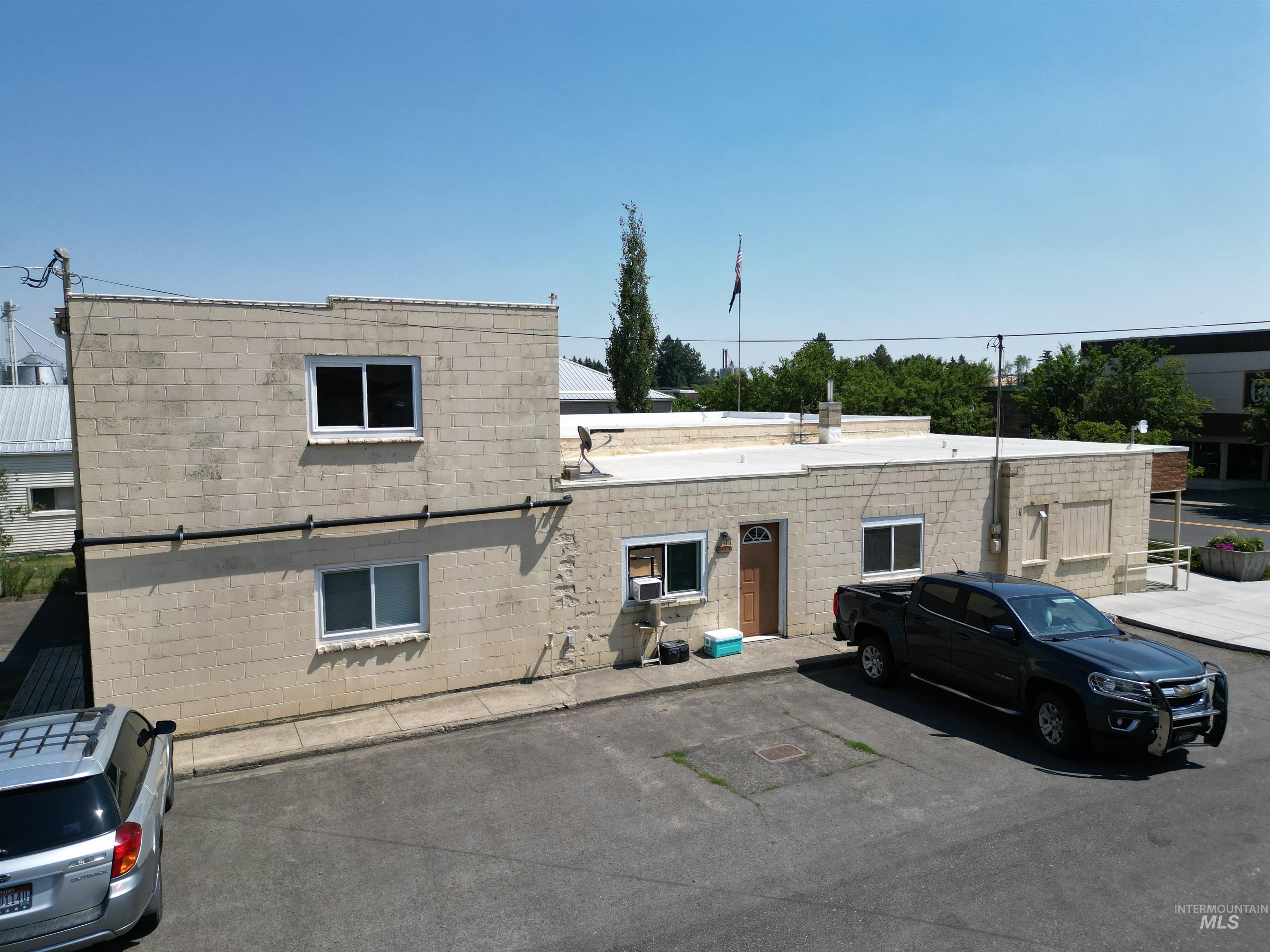 120 W Main Street, Craigmont, Idaho 83523, 2 Bedrooms, 1 Bathroom, Residential Income For Sale, Price $219,000, 98919885