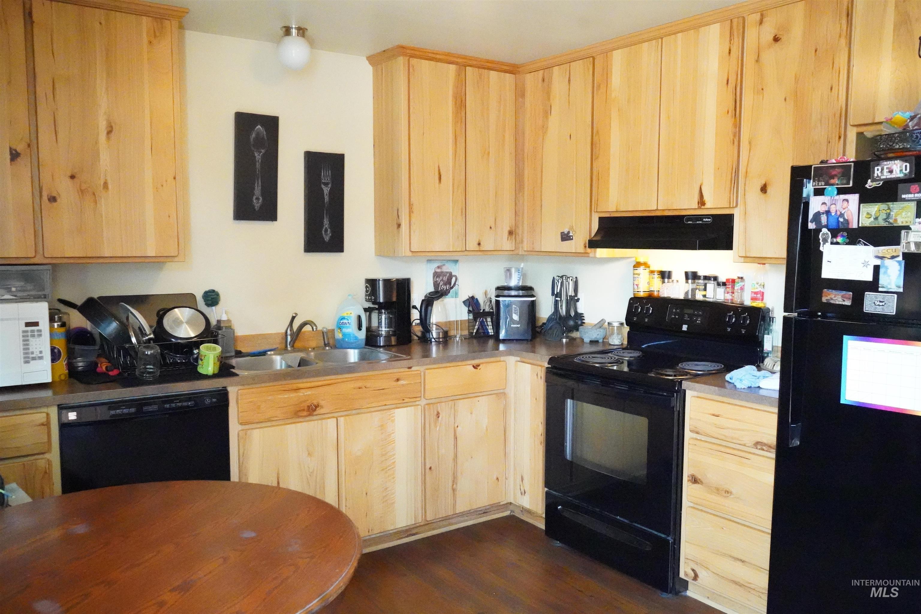 120 W Main Street, Craigmont, Idaho 83523, 2 Bedrooms, 1 Bathroom, Residential Income For Sale, Price $219,000, 98919885