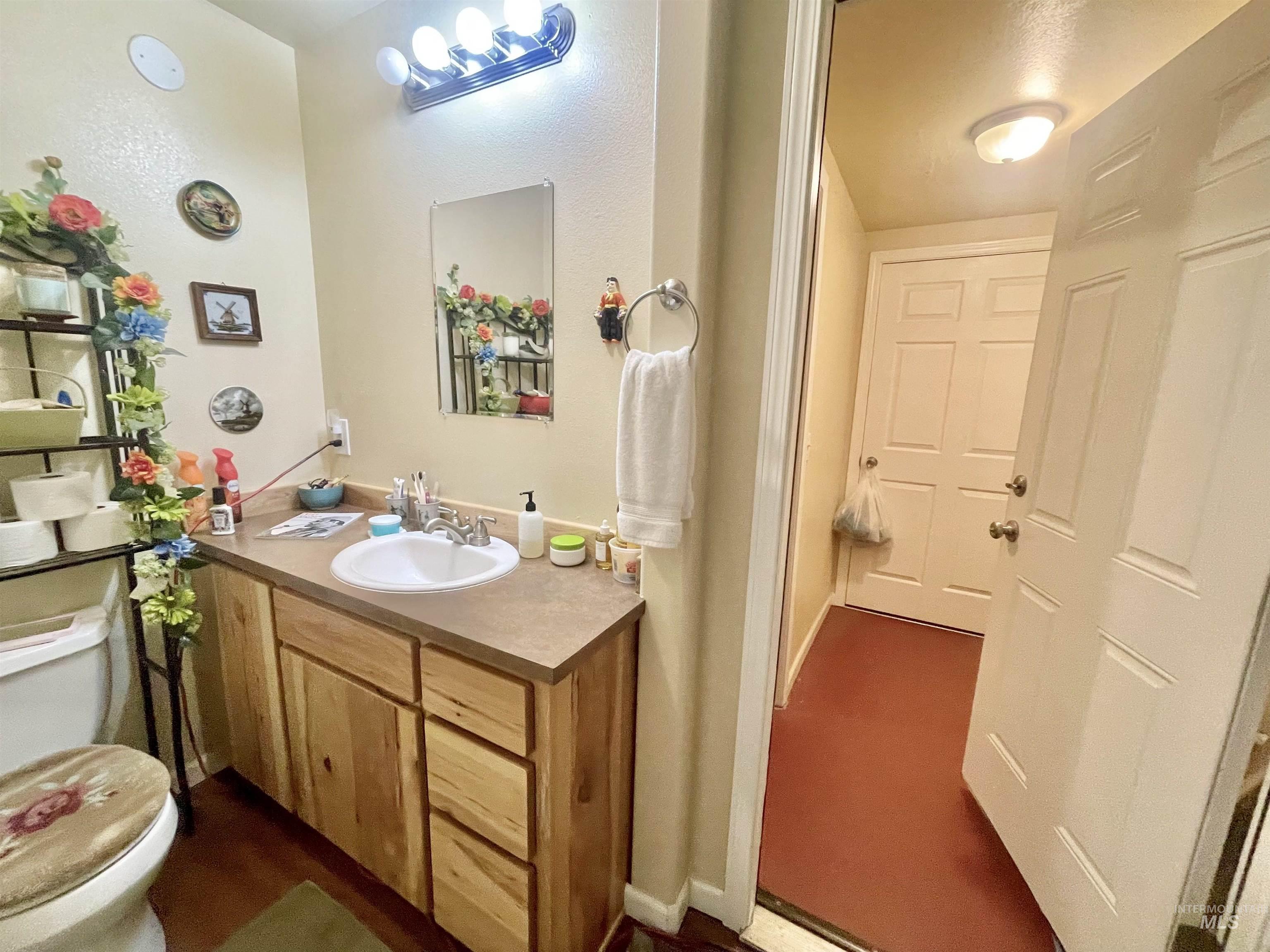 120 W Main Street, Craigmont, Idaho 83523, 2 Bedrooms, 1 Bathroom, Residential Income For Sale, Price $219,000, 98919885