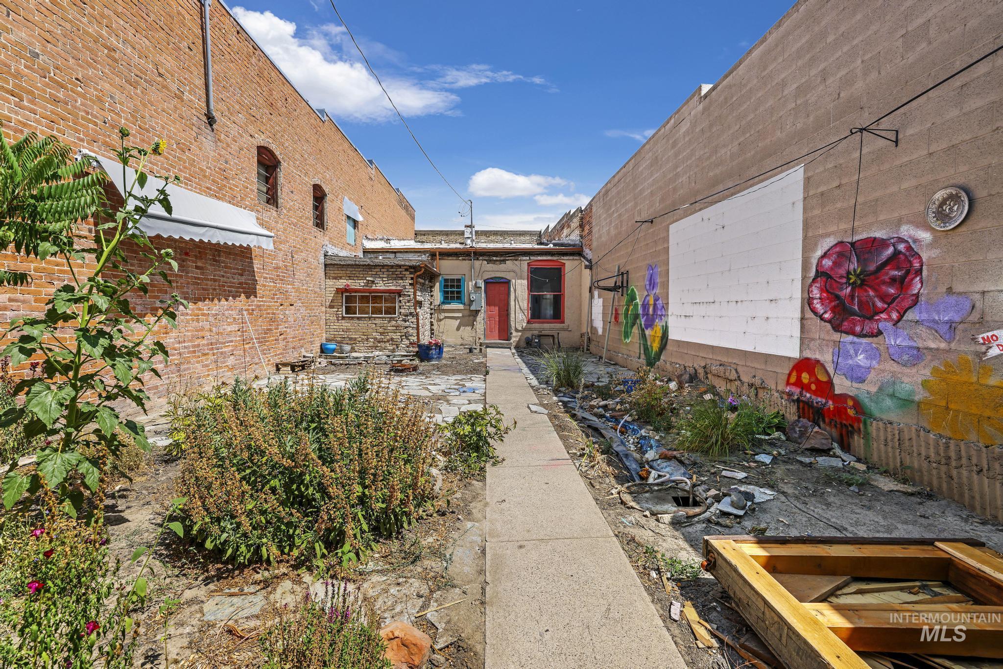 337 Main St, Gooding, Idaho 83330-1302, Business/Commercial For Sale, Price $104,990, 98919932