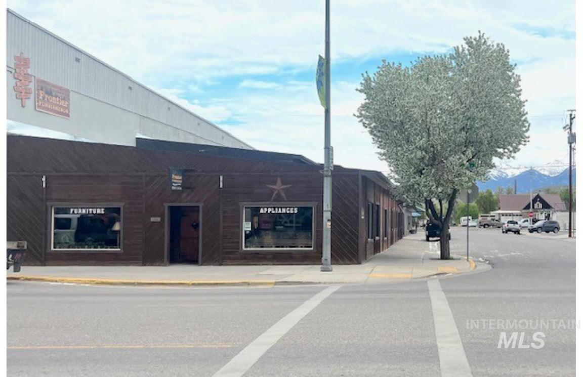414 Main Street, Salmon, Idaho 83467, Business/Commercial For Sale, Price $899,000,MLS 98920011