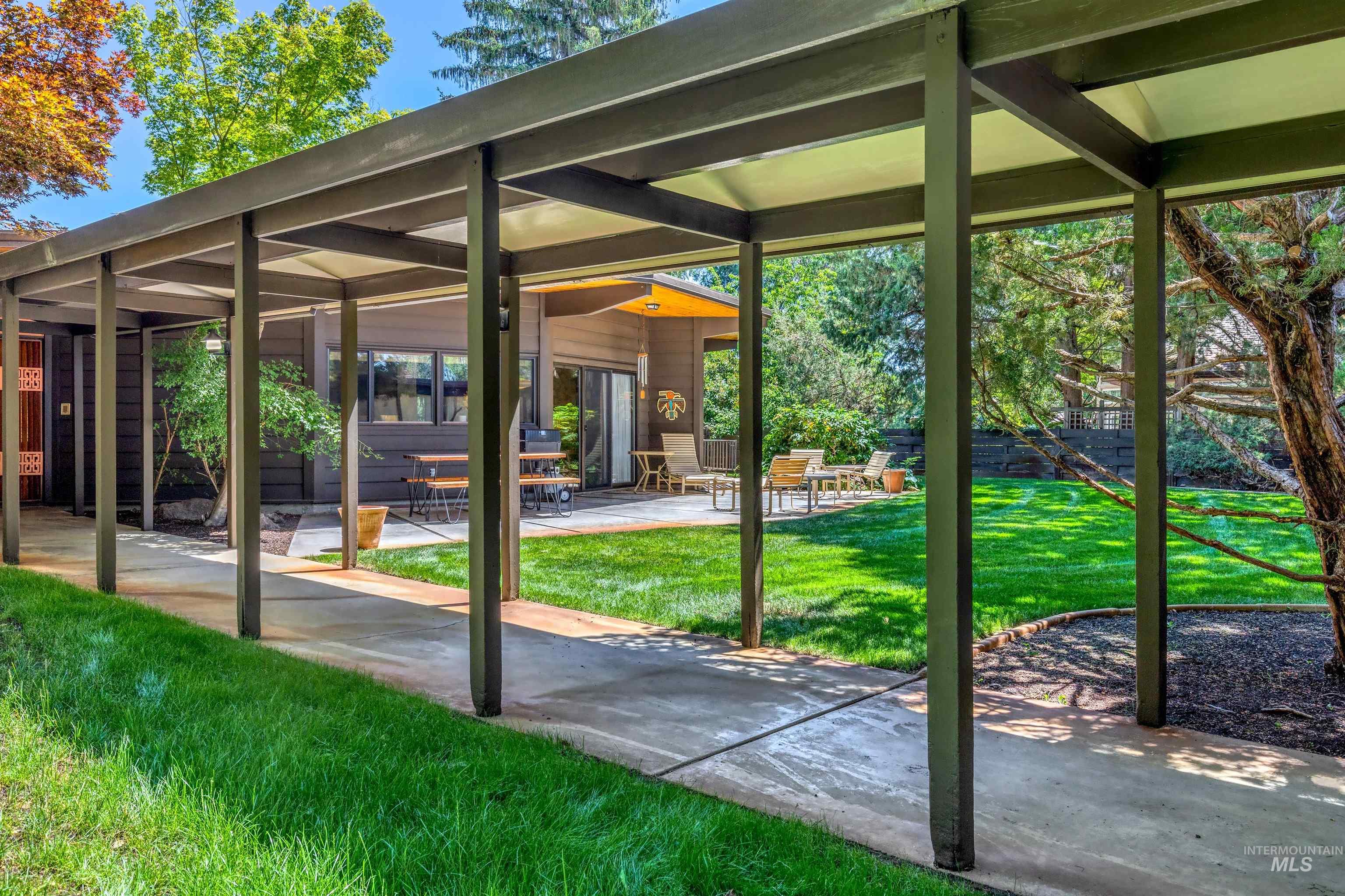 4704 Hillcrest View Dr, Boise, Idaho 83705, 4 Bedrooms, 3.5 Bathrooms, Residential For Sale, Price $2,498,888, 98920103