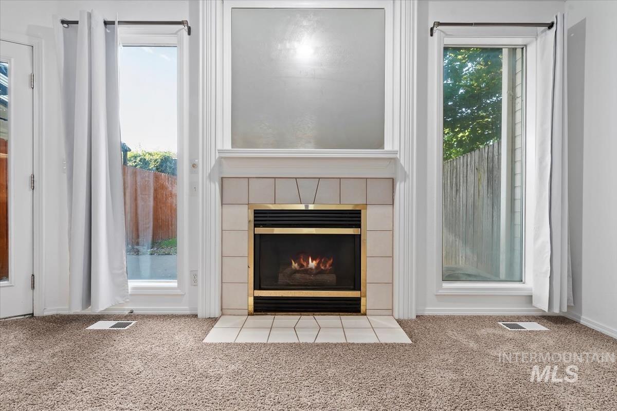 7035 Irving Lane, Boise, Idaho 83704, 3 Bedrooms, 2.5 Bathrooms, Residential For Sale, Price $364,900, 98920115