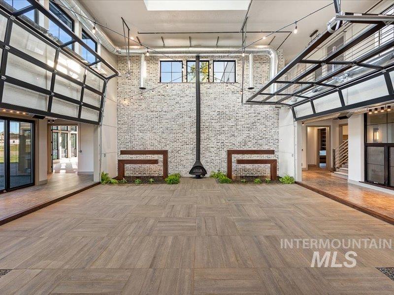 791&780 E Clear Creek Dr., Meridian, Idaho 83646, 5 Bedrooms, 3.5 Bathrooms, Residential For Sale, Price $5,900,000, 98920315