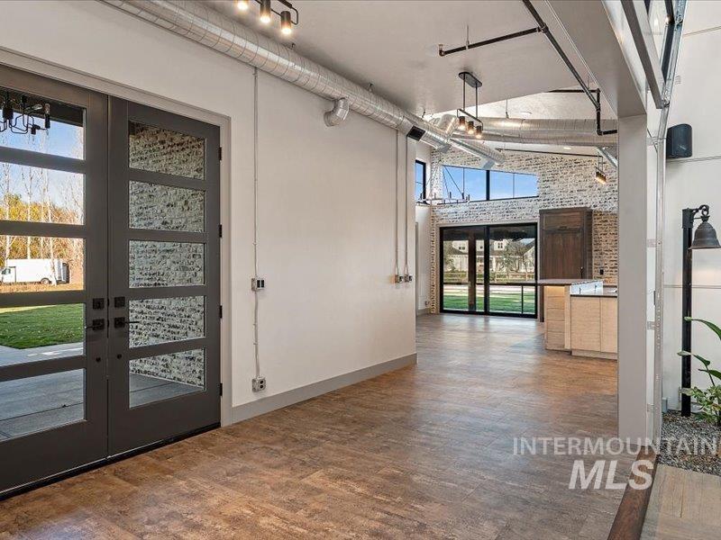 791&780 E Clear Creek Dr., Meridian, Idaho 83646, 5 Bedrooms, 3.5 Bathrooms, Residential For Sale, Price $5,900,000, 98920315