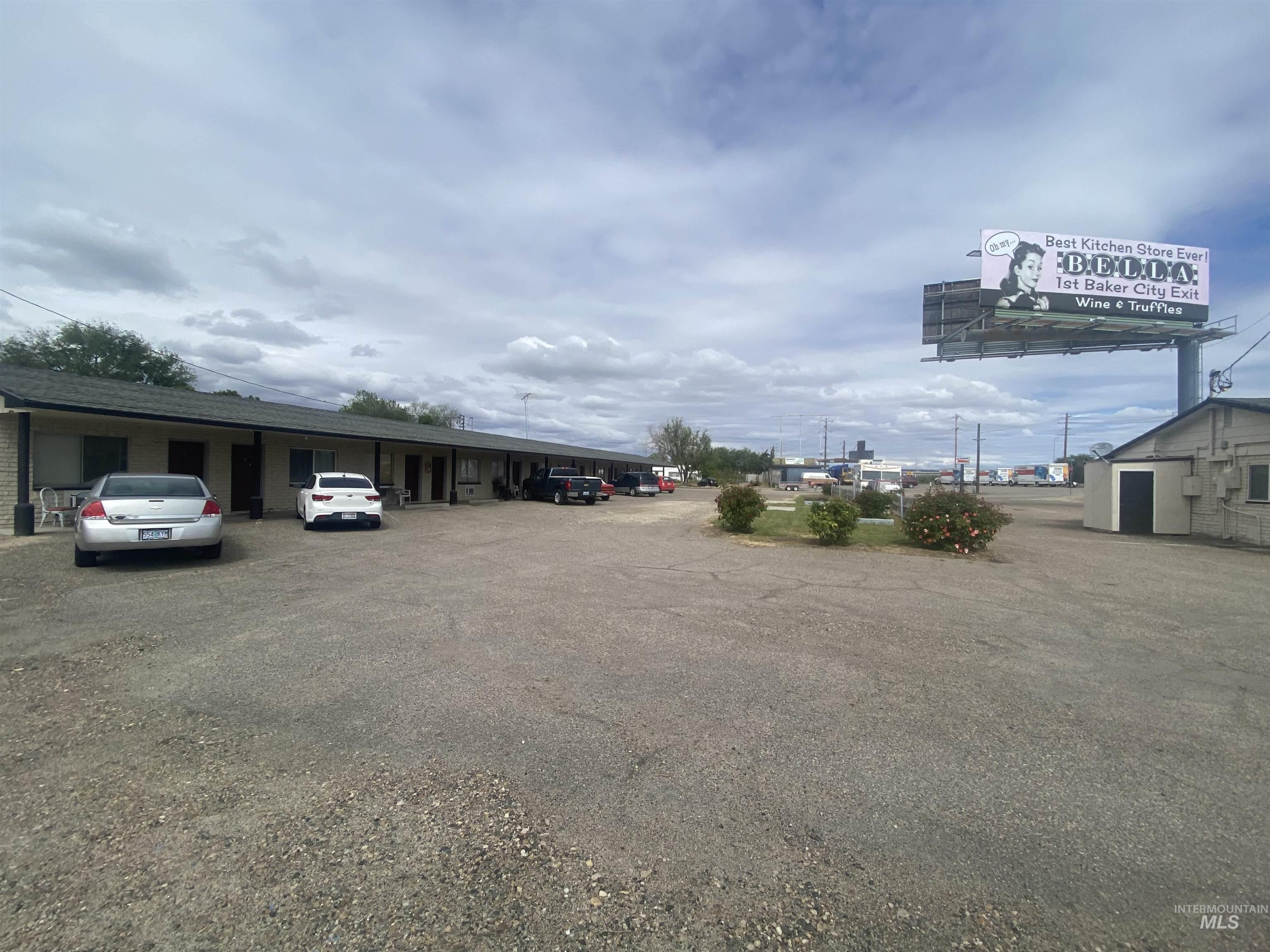 1851 NW 9th St, Ontario, Oregon 97914, 1 Bathroom, Residential Income For Sale, Price $1,300,000, 98920397