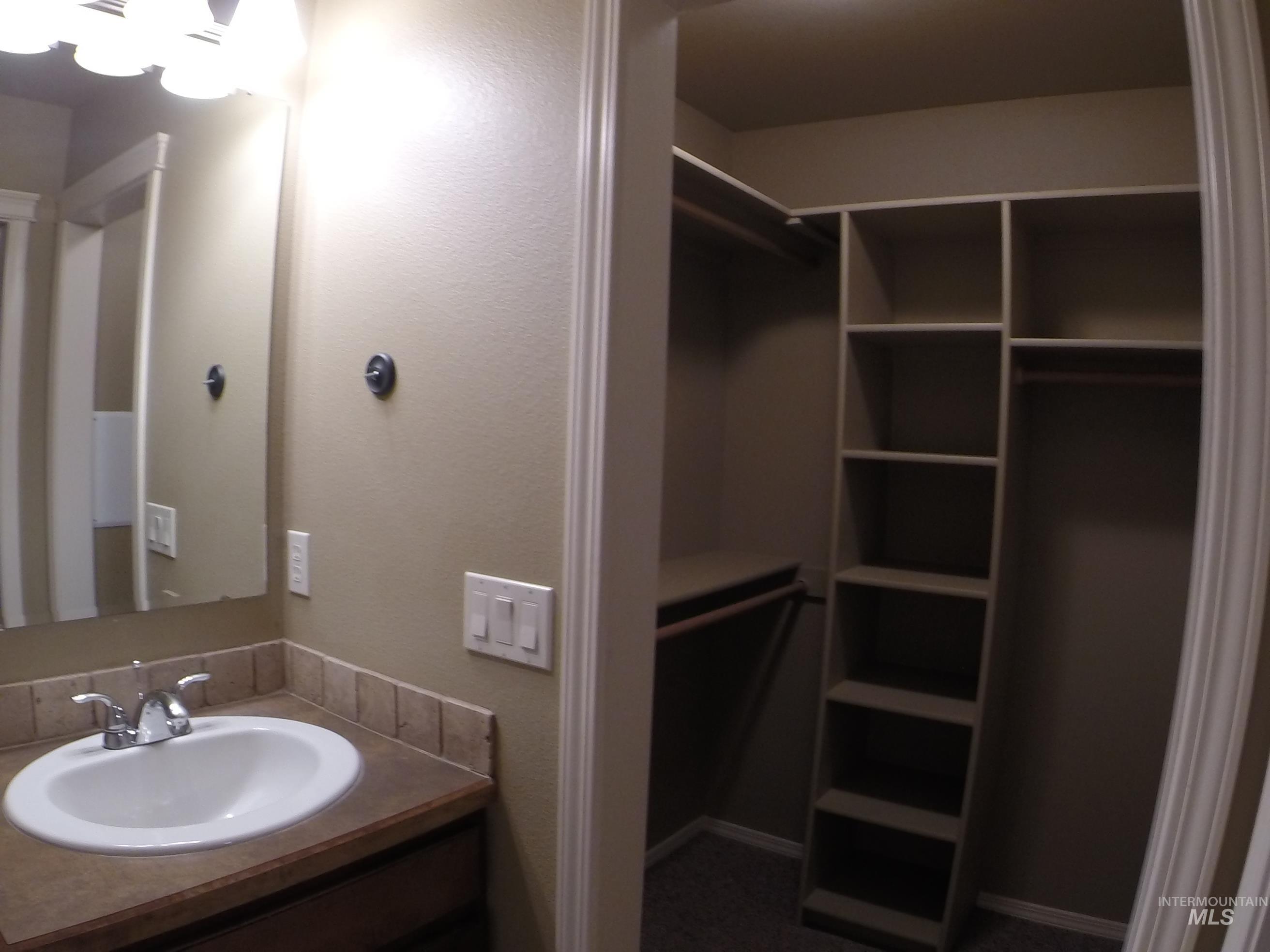 4418 Brennen, Boise, Idaho 83705, 3 Bedrooms, 2.5 Bathrooms, Rental For Rent, Price $2,000, 98920402