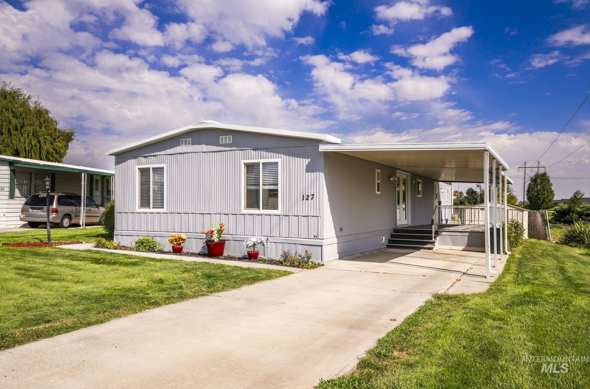 450 Pole Line, Twin Falls, Idaho 83301, 3 Bedrooms, 2 Bathrooms, Residential For Sale, Price $117,000,MLS 98920427