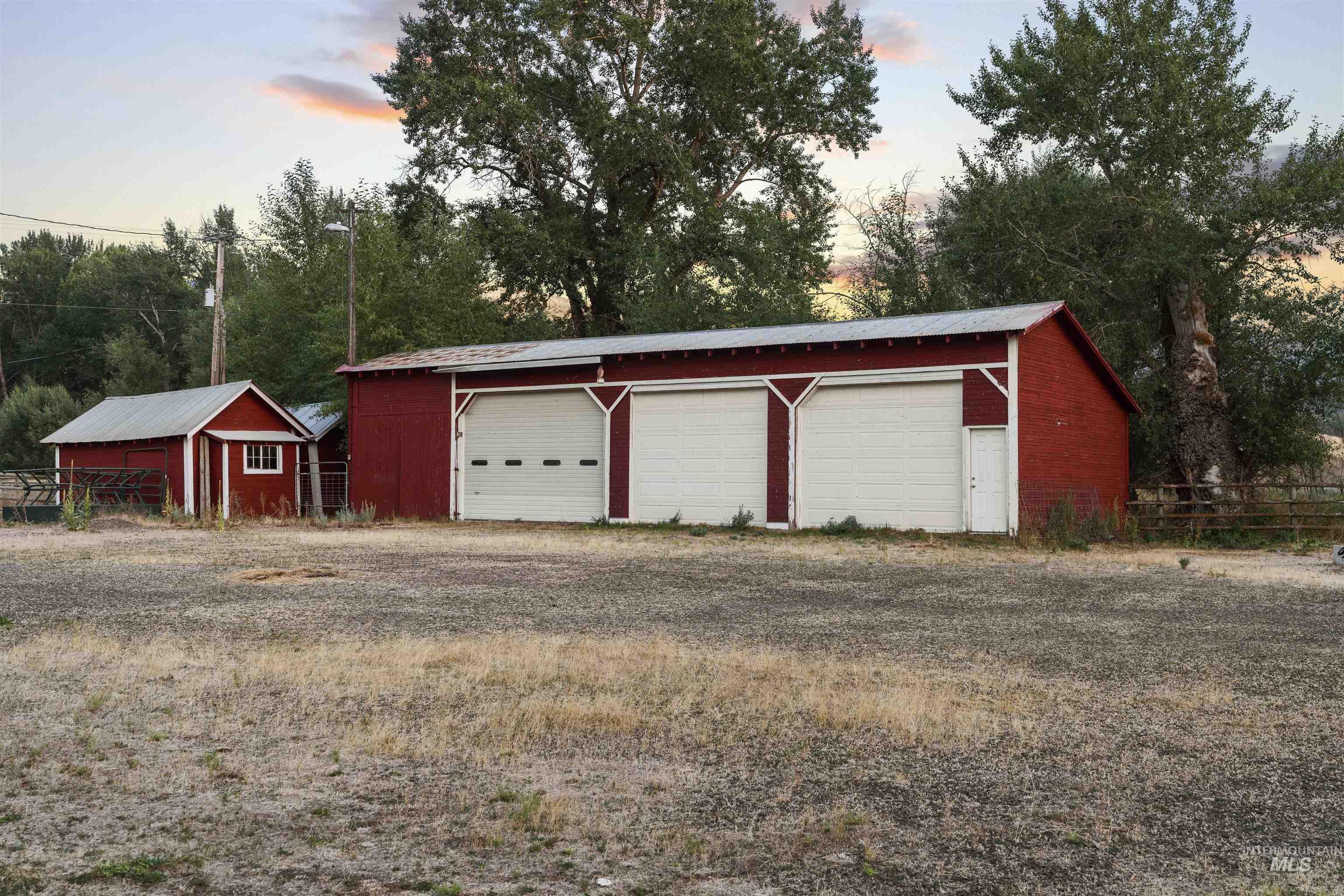 66816 Sunrise Rd., Enterprise, Oregon 97828, 3 Bedrooms, 2 Bathrooms, Farm & Ranch For Sale, Price $1,325,000, 98920463