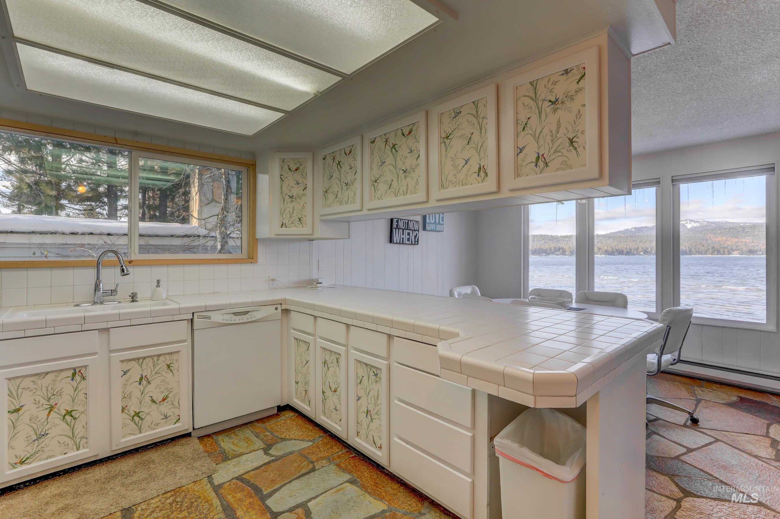 325A W Lake Street, McCall, Idaho 83638, 3 Bedrooms, 2 Bathrooms, Residential For Sale, Price $3,750,000, 98920492