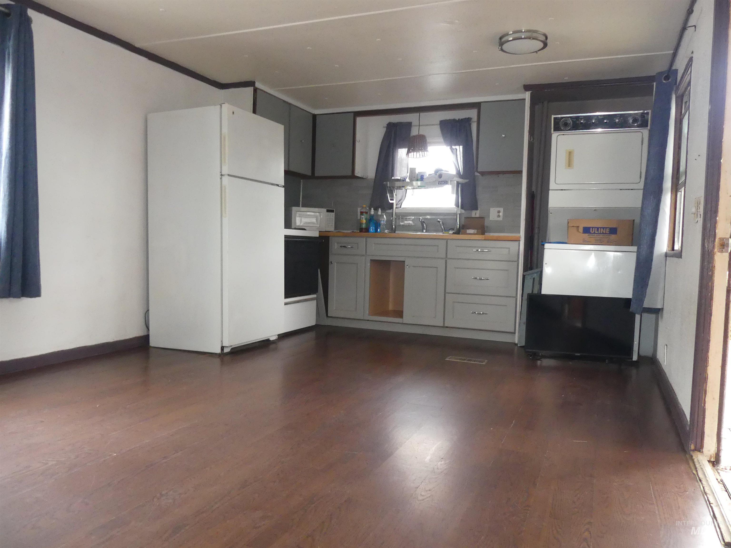 631 Preston Ave, Lewiston, Idaho 83501, 2 Bedrooms, 1 Bathroom, Residential For Sale, Price $20,000, 98920599