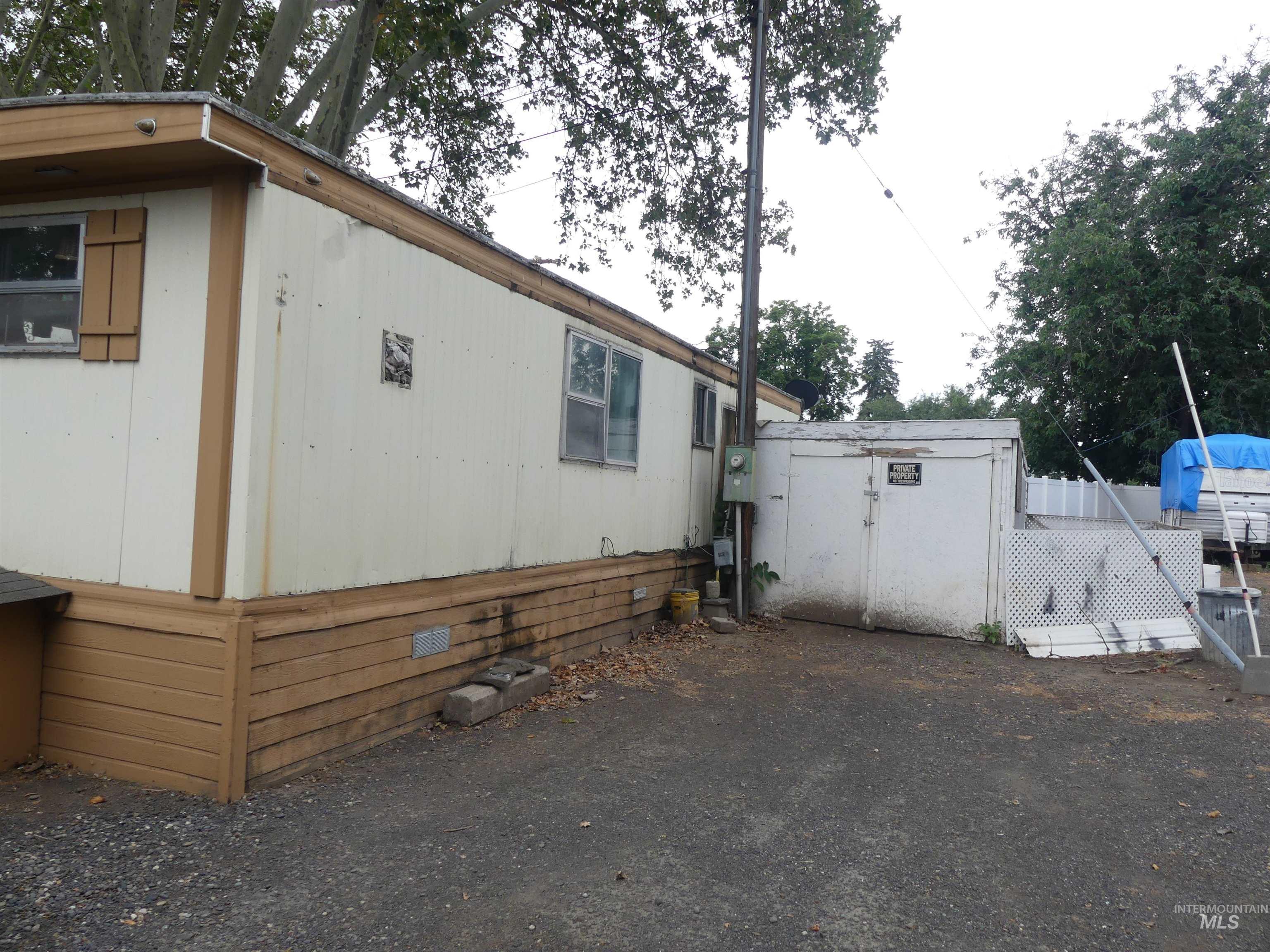 631 Preston Ave, Lewiston, Idaho 83501, 2 Bedrooms, 1 Bathroom, Residential For Sale, Price $20,000, 98920599