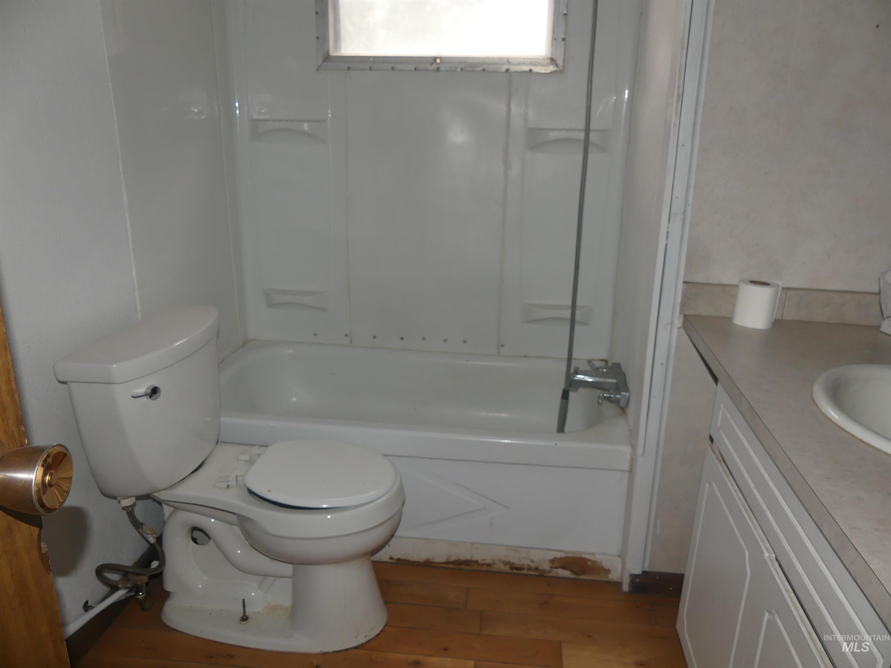 631 Preston Ave, Lewiston, Idaho 83501, 2 Bedrooms, 1 Bathroom, Residential For Sale, Price $20,000, 98920599