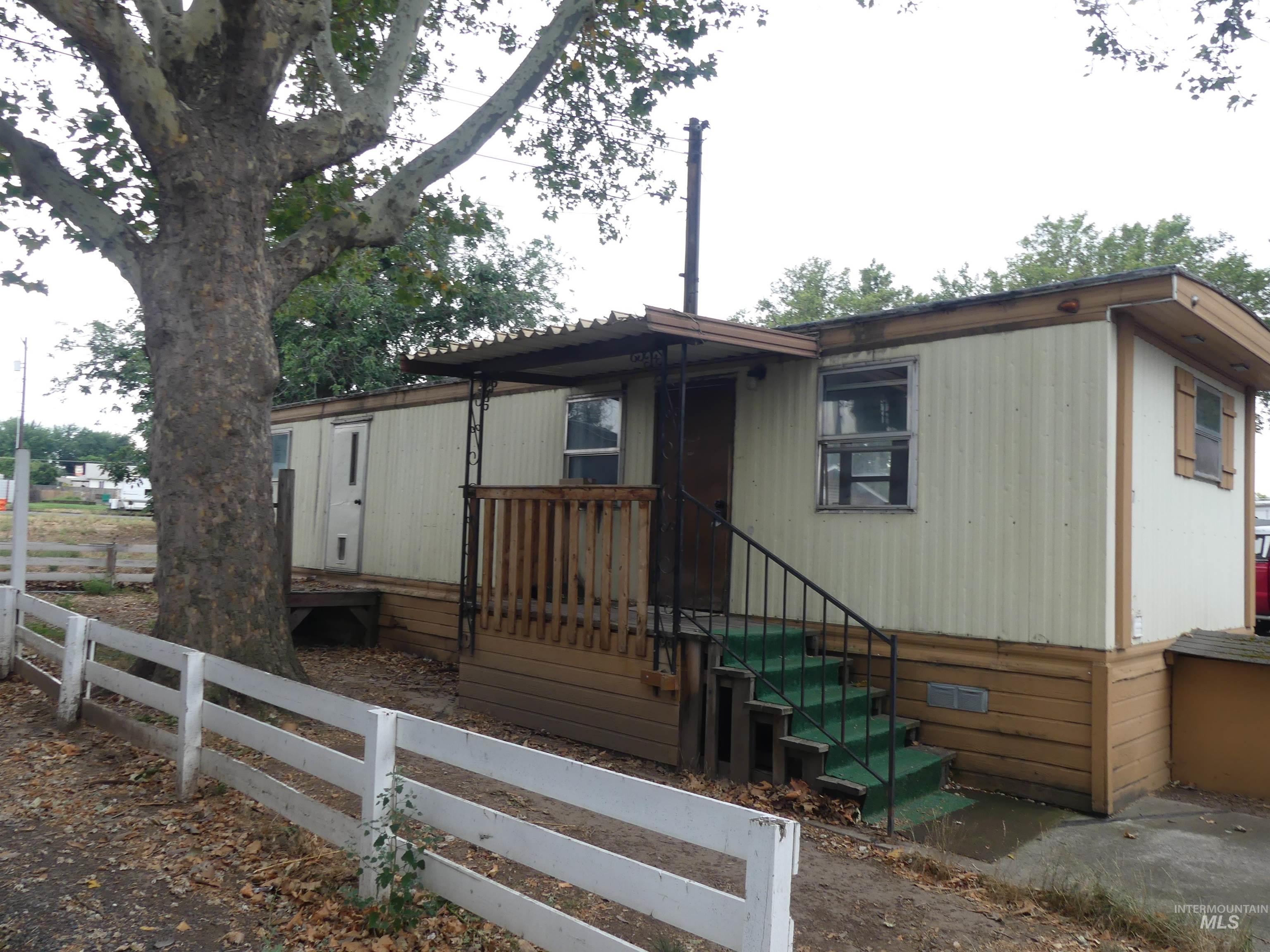 631 Preston Ave, Lewiston, Idaho 83501, 2 Bedrooms, 1 Bathroom, Residential For Sale, Price $20,000, 98920599