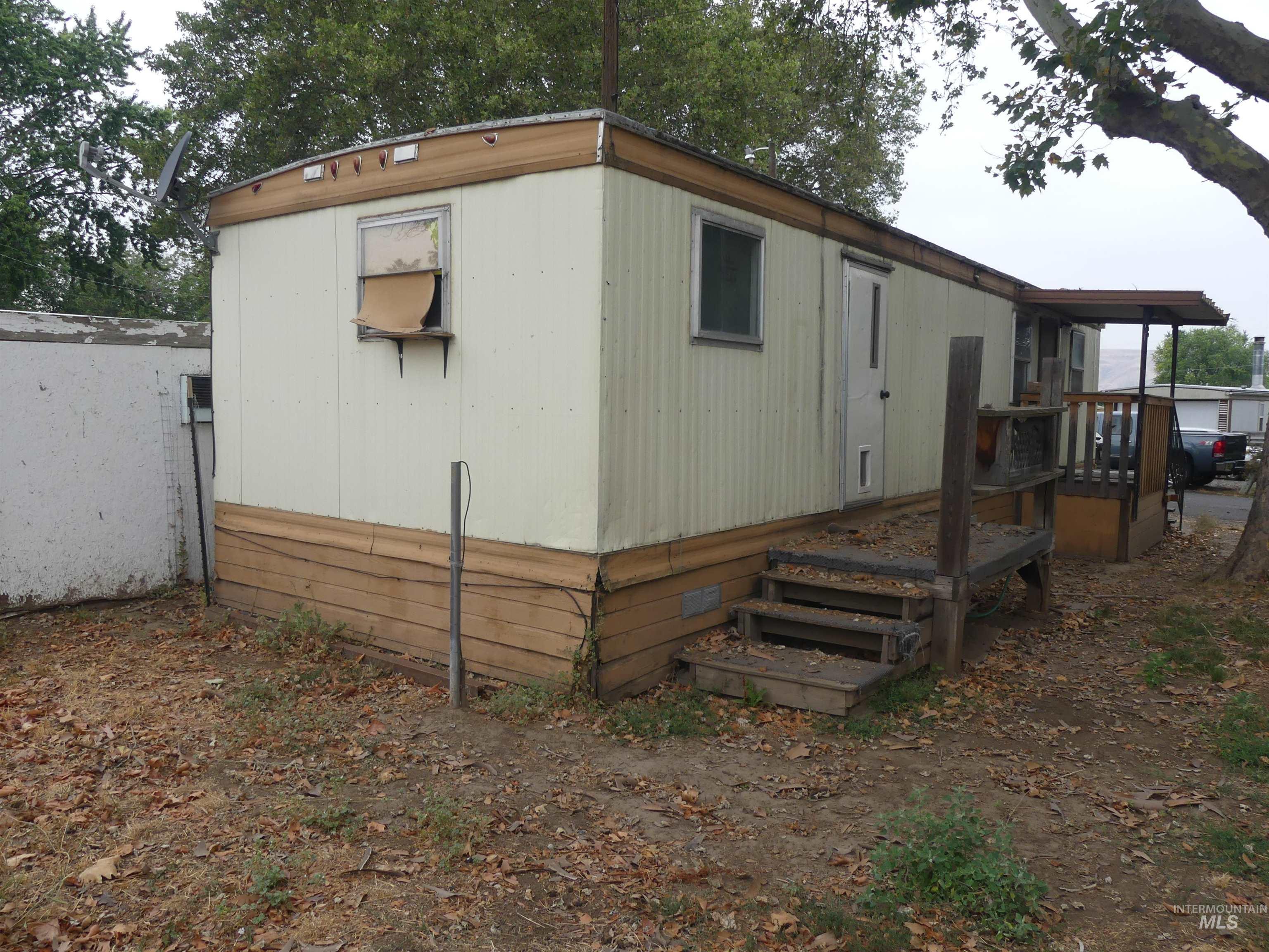 631 Preston Ave, Lewiston, Idaho 83501, 2 Bedrooms, 1 Bathroom, Residential For Sale, Price $20,000, 98920599